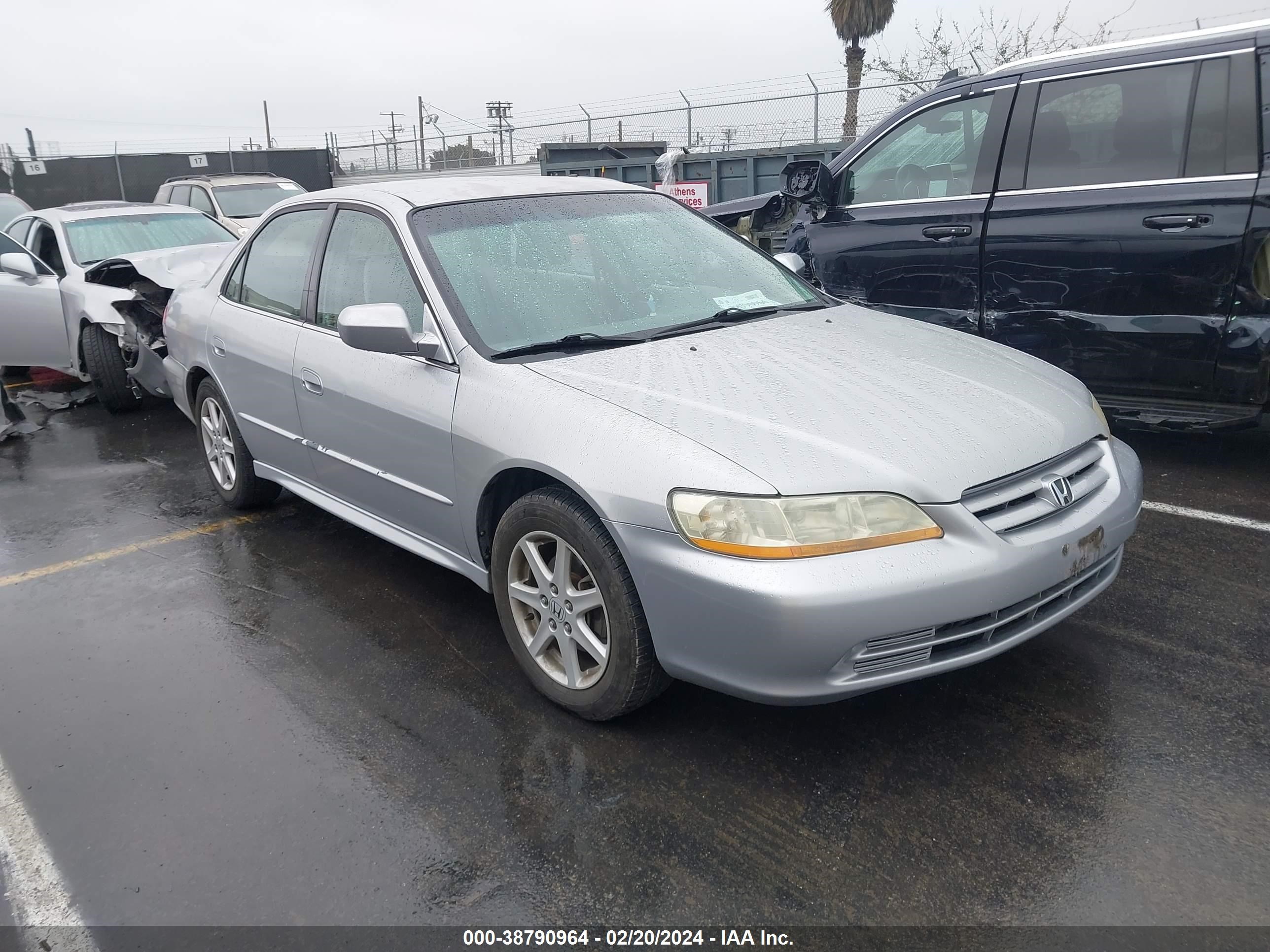 HONDA ACCORD 2002 1hgcg16452a012992