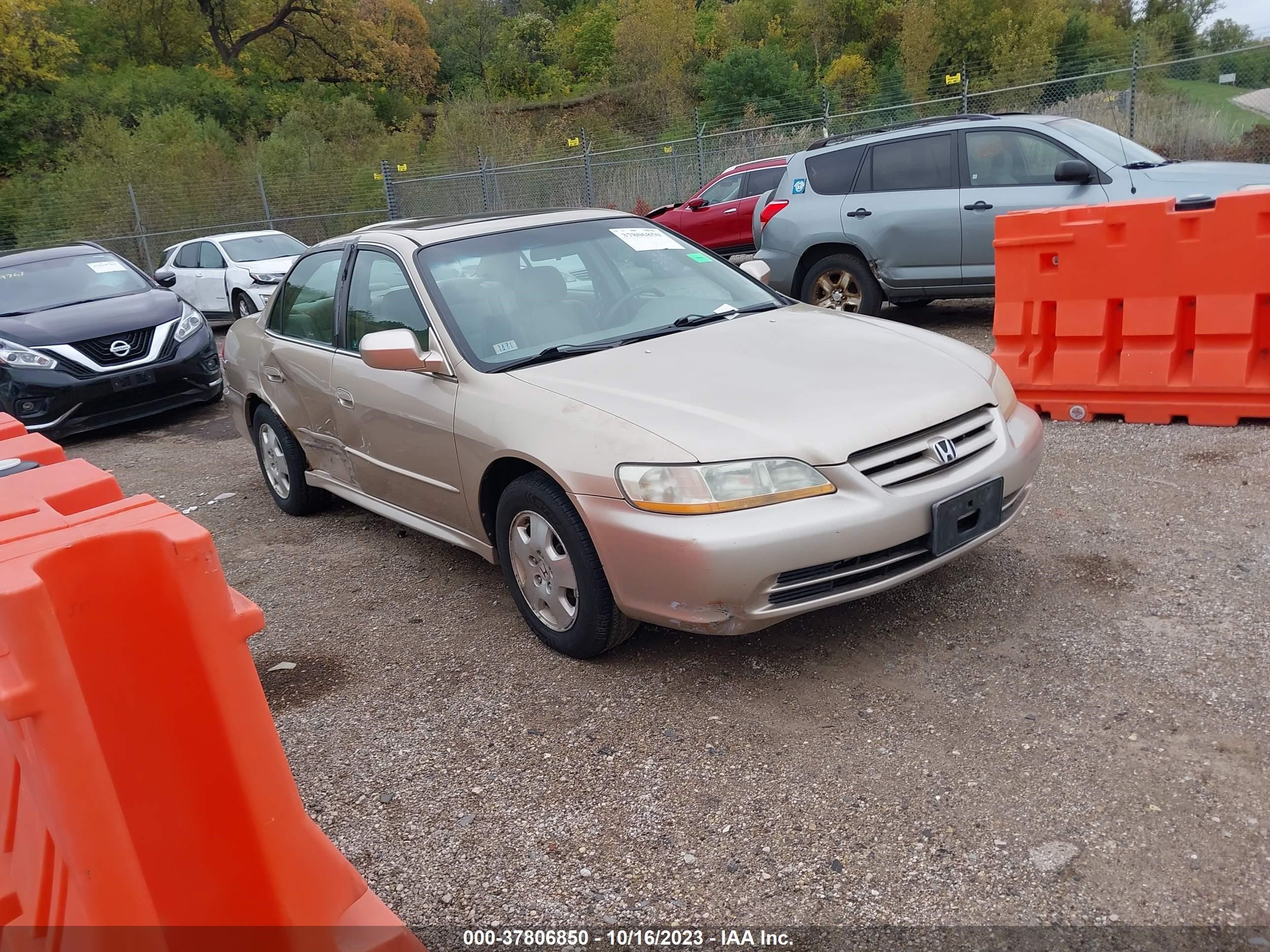 HONDA ACCORD 2002 1hgcg16502a060411