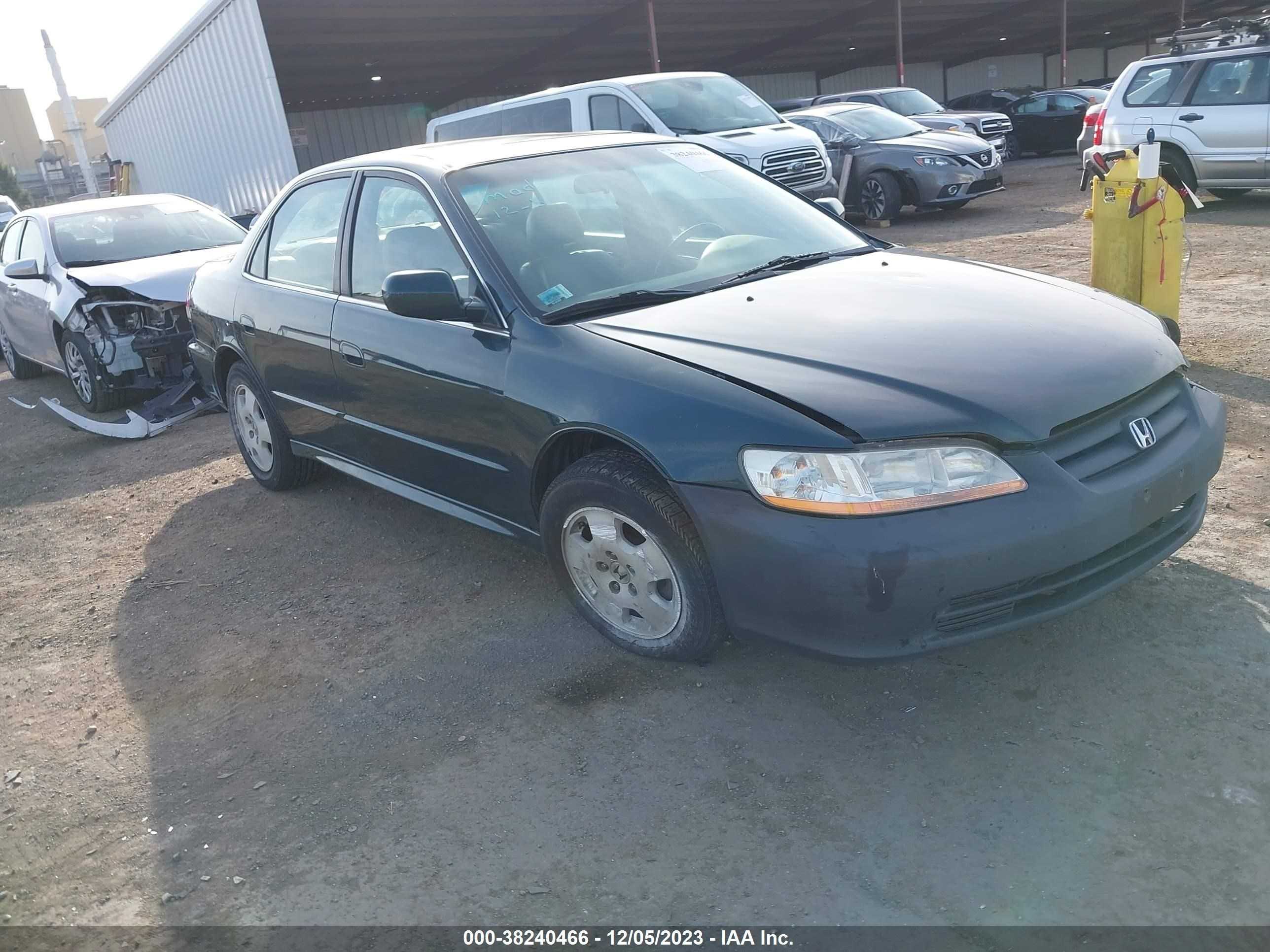 HONDA ACCORD 2002 1hgcg16522a000582