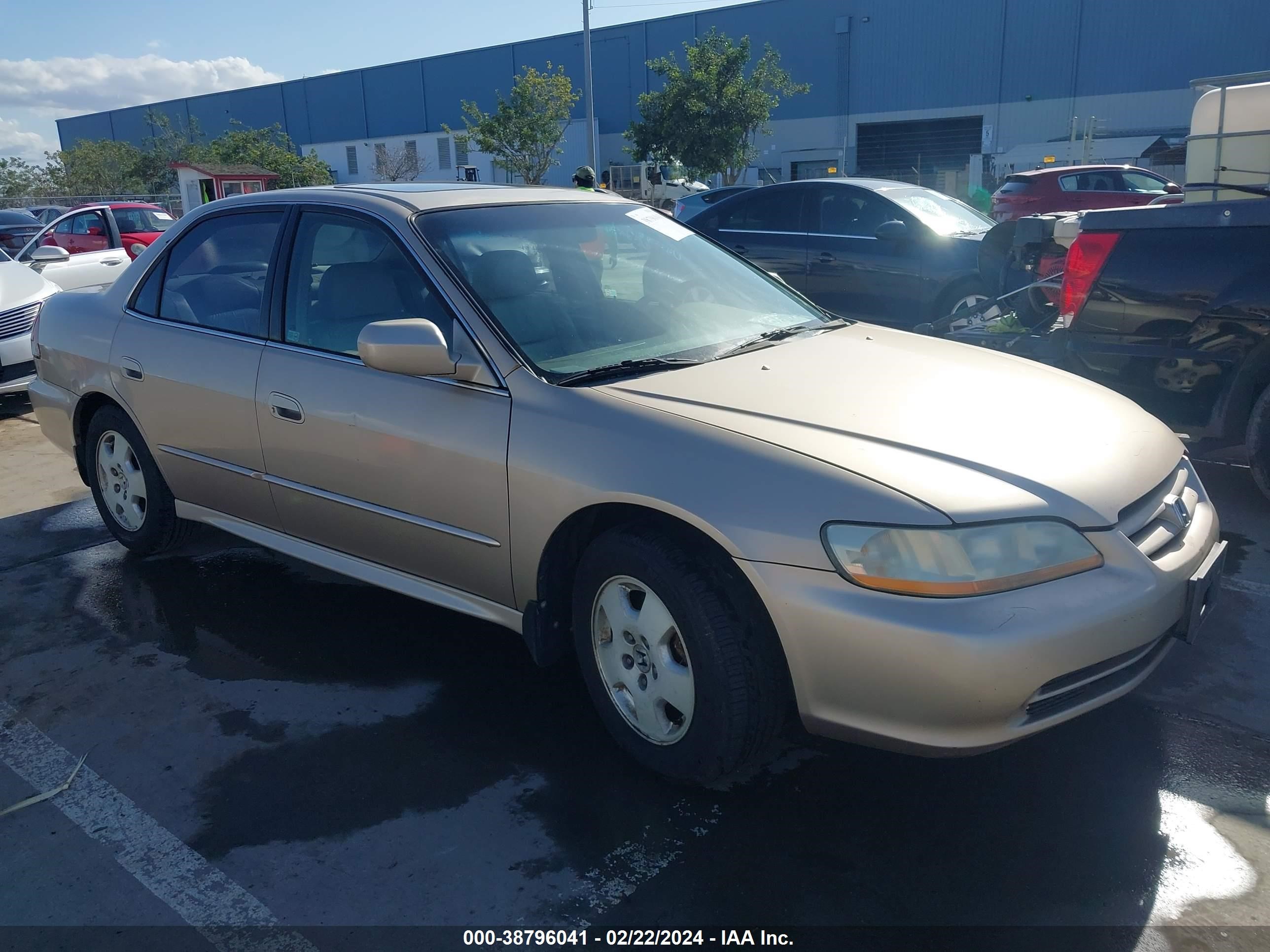 HONDA ACCORD 2001 1hgcg16551a050357