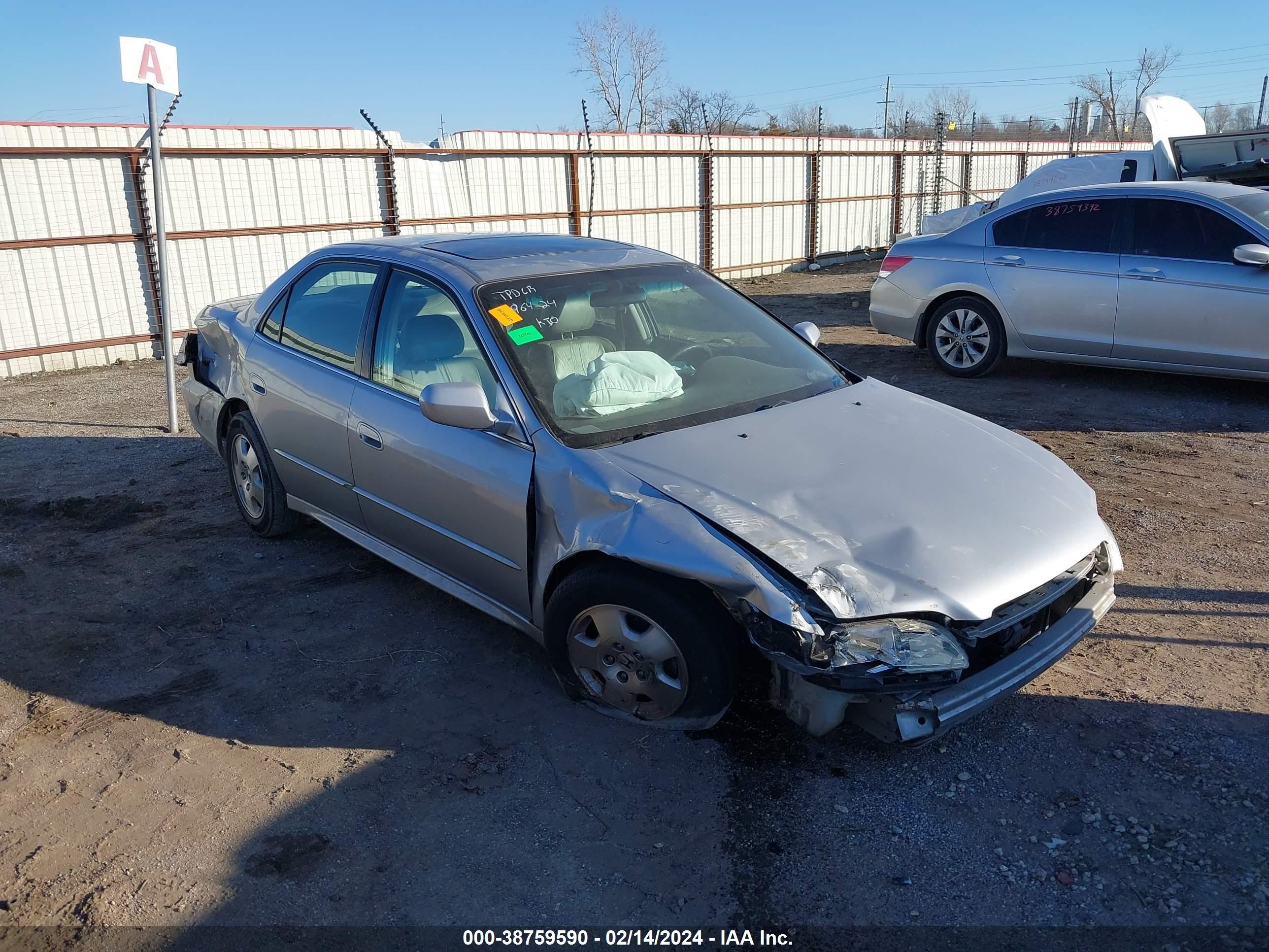 HONDA ACCORD 2002 1hgcg16582a047857