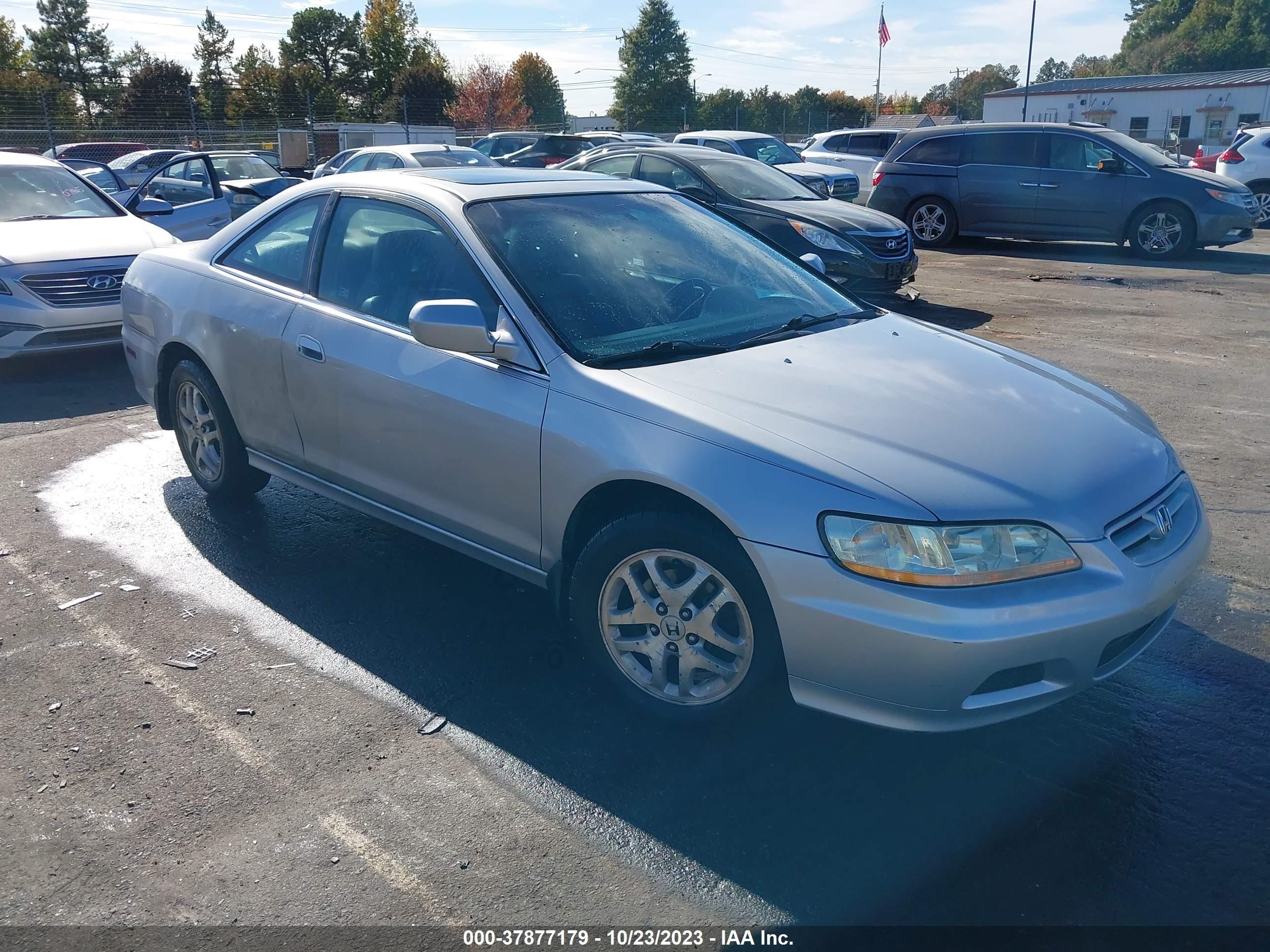 HONDA ACCORD 2002 1hgcg22582a038474