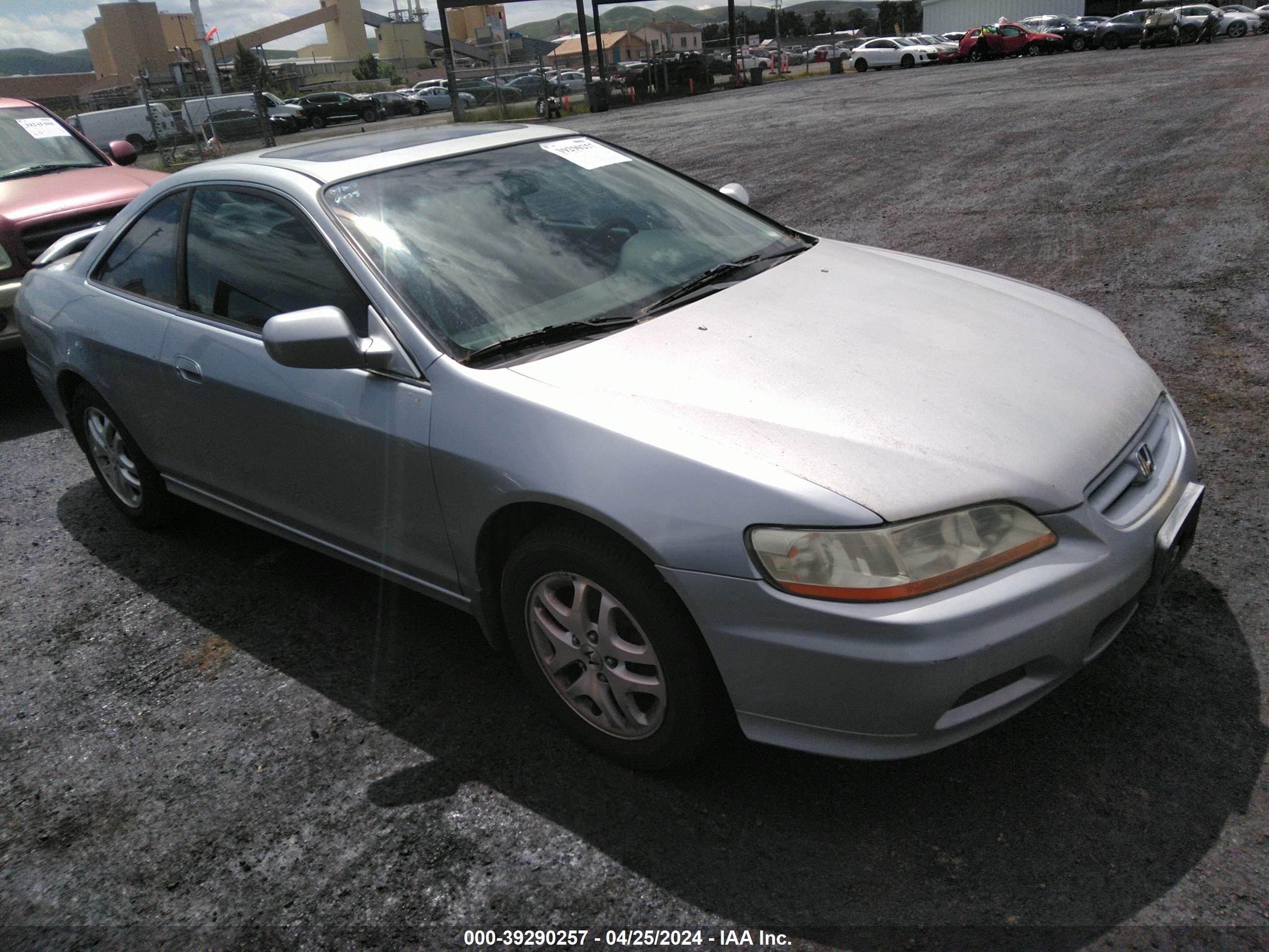 HONDA ACCORD 2001 1hgcg225x1a027975