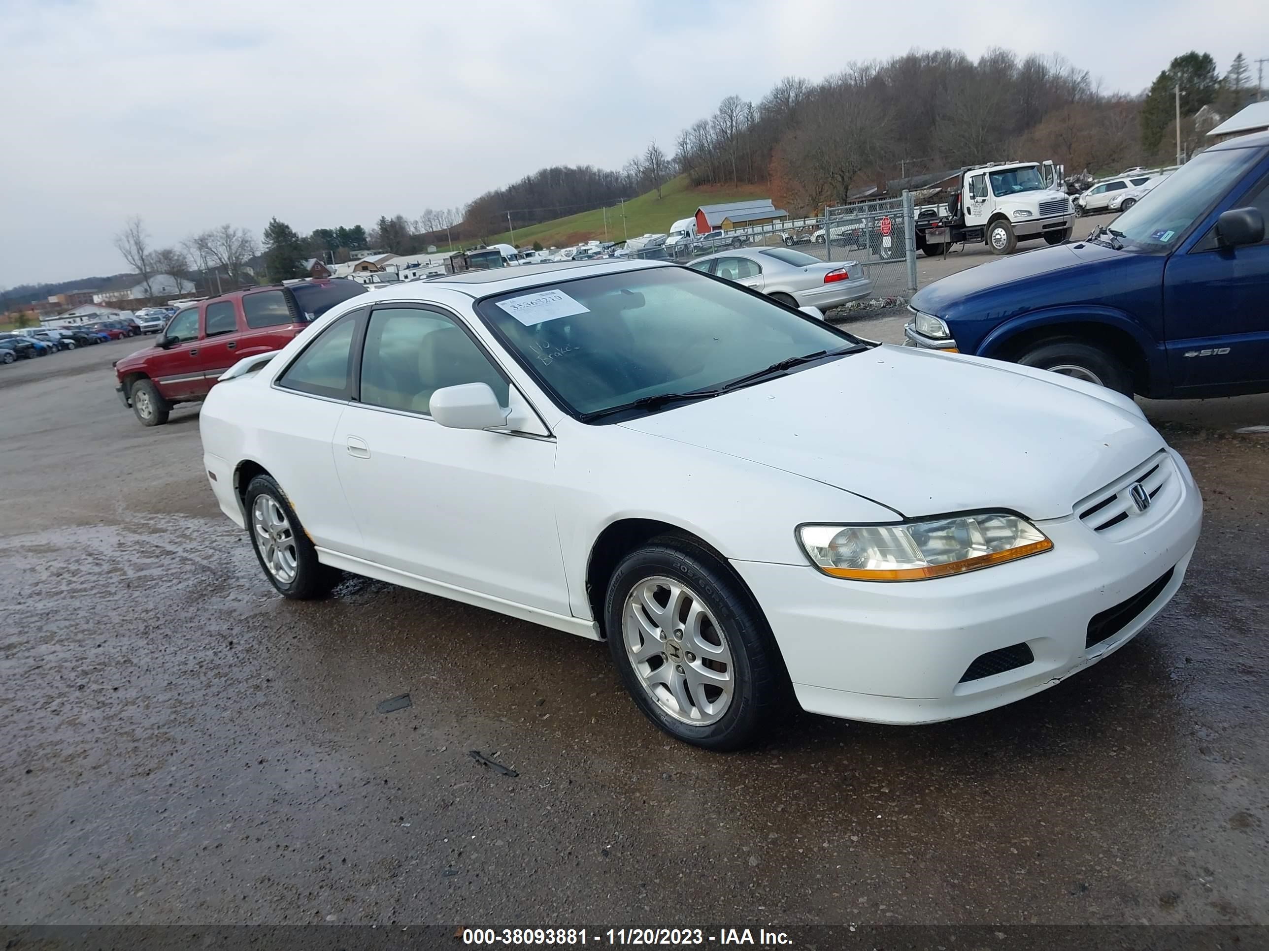 HONDA ACCORD 2002 1hgcg225x2a013219