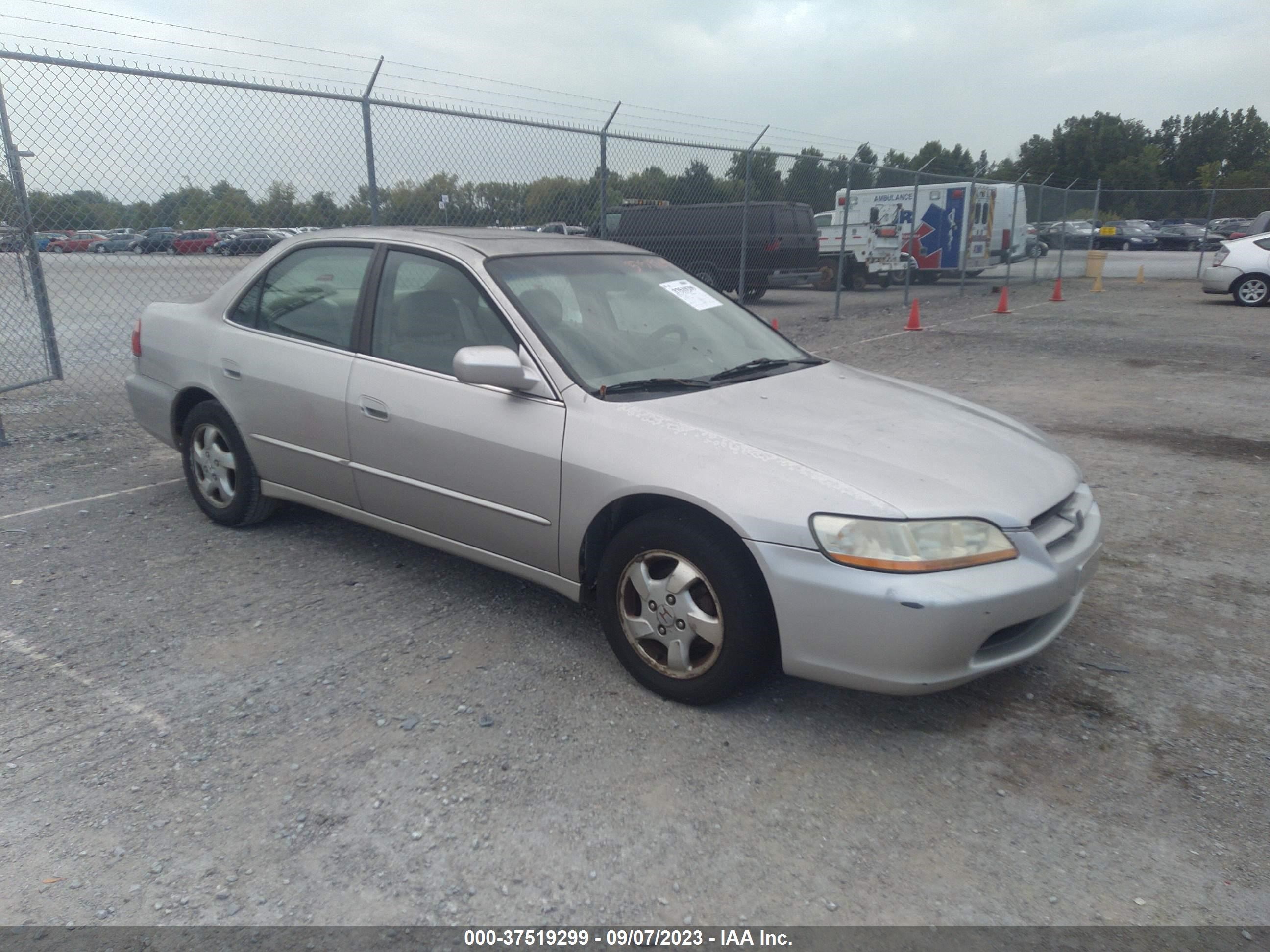 HONDA ACCORD 1998 1hgcg555xwa108611