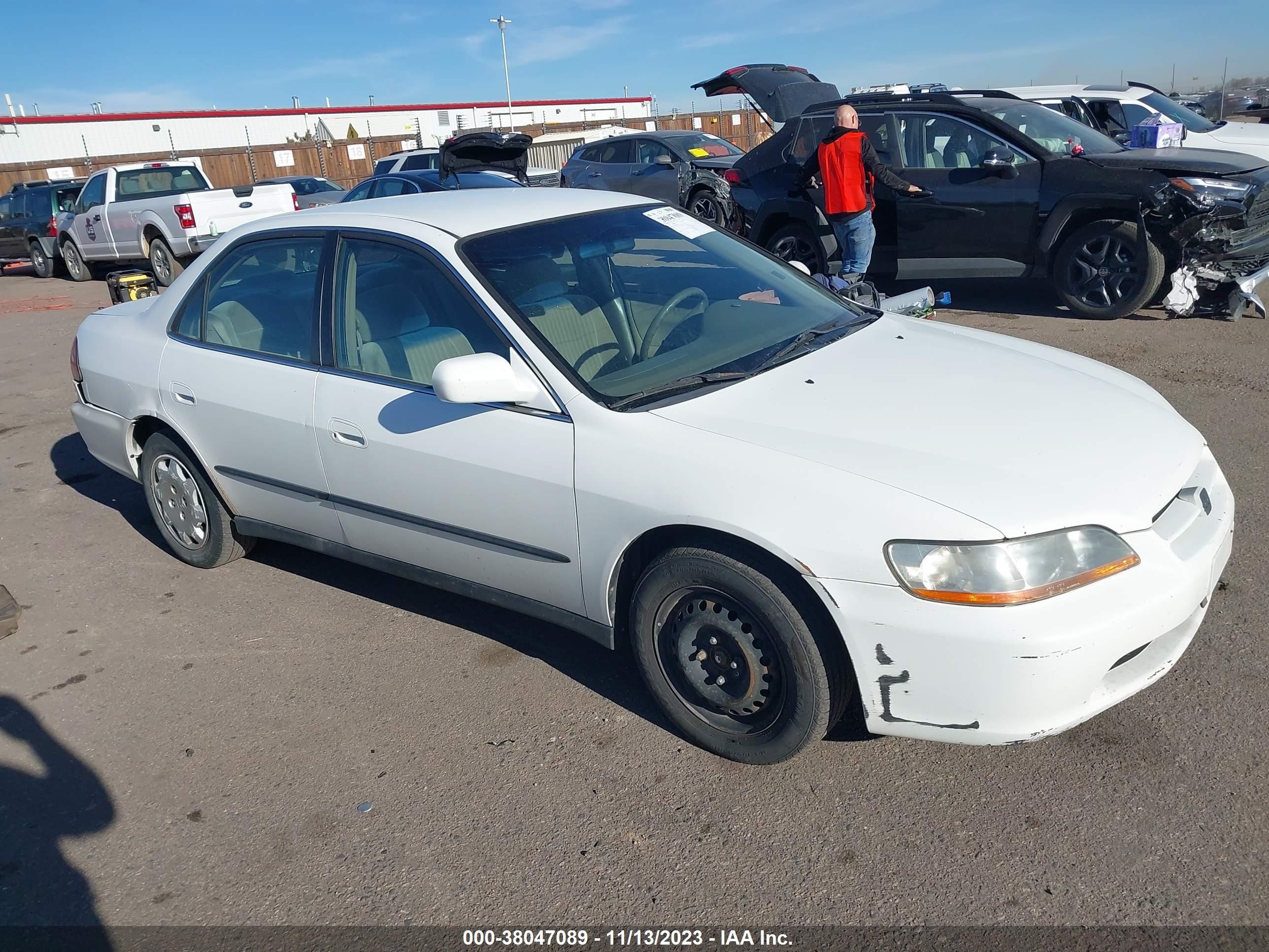 HONDA ACCORD 1998 1hgcg5644wa208533