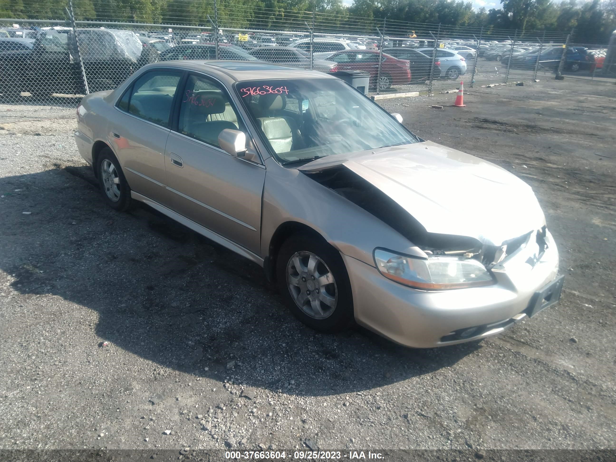 HONDA ACCORD 2002 1hgcg56622a070566