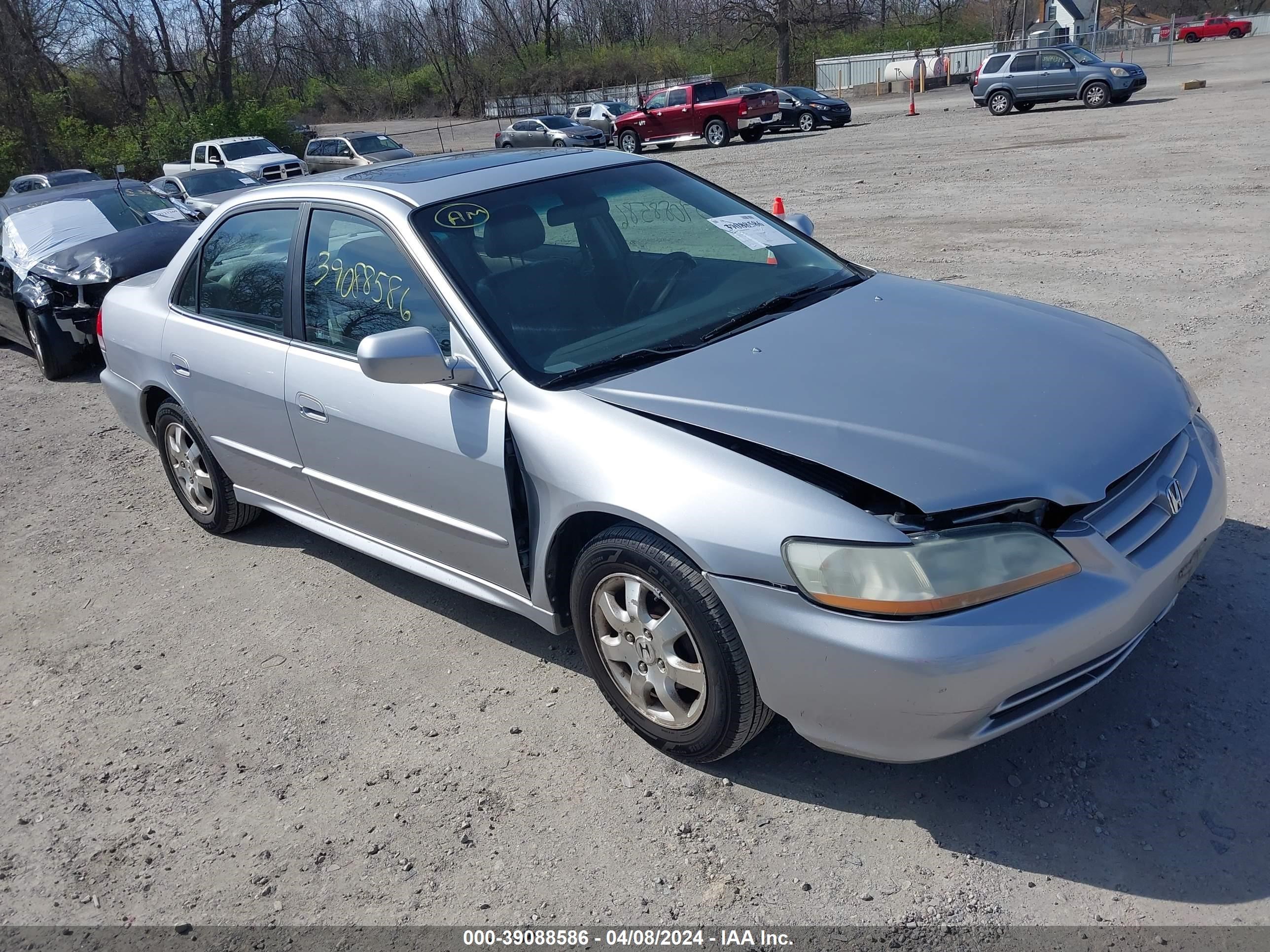 HONDA ACCORD 2002 1hgcg56642a161130