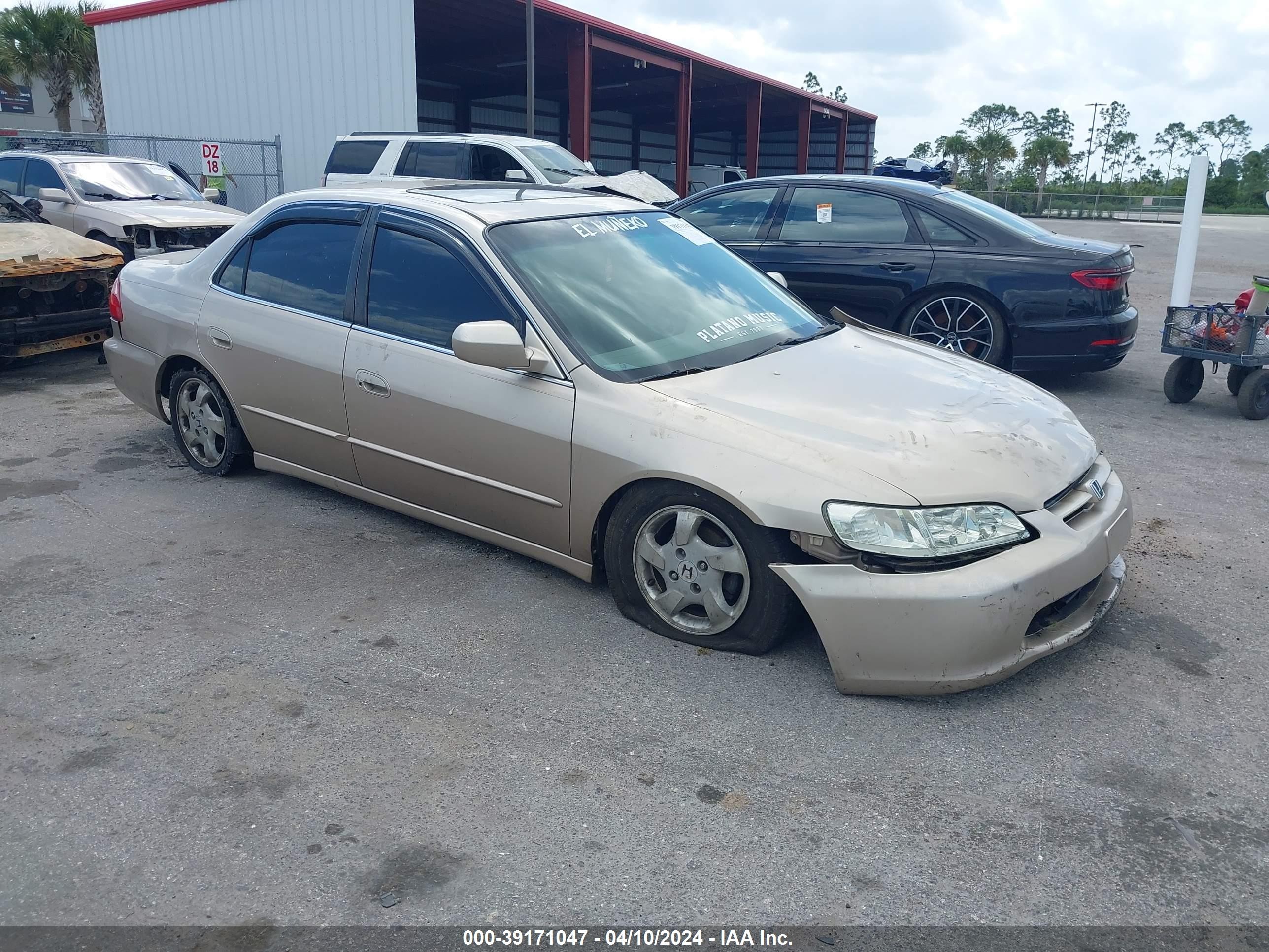 HONDA ACCORD 2000 1hgcg5666ya107918