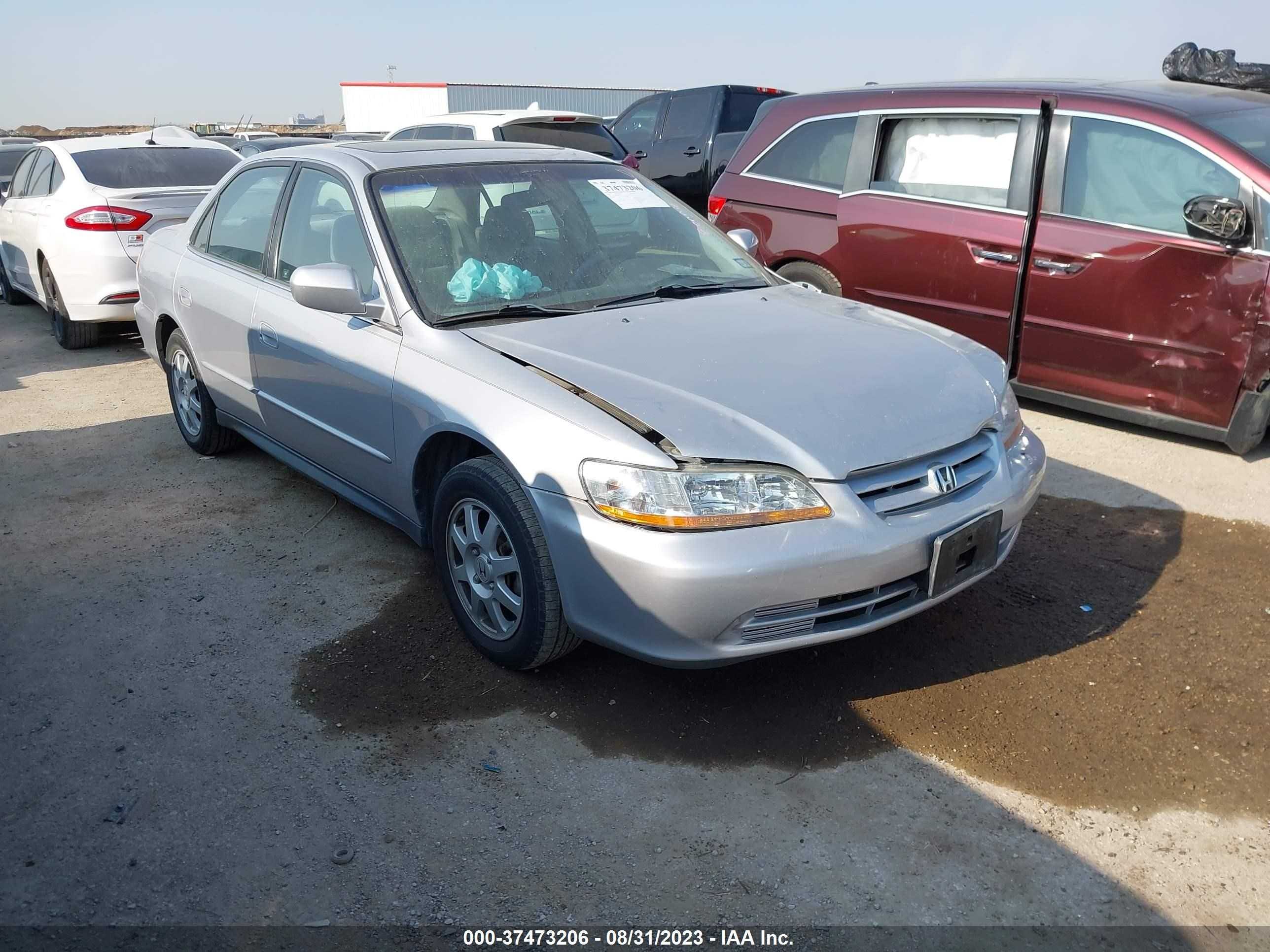 HONDA ACCORD 2002 1hgcg56712a115523