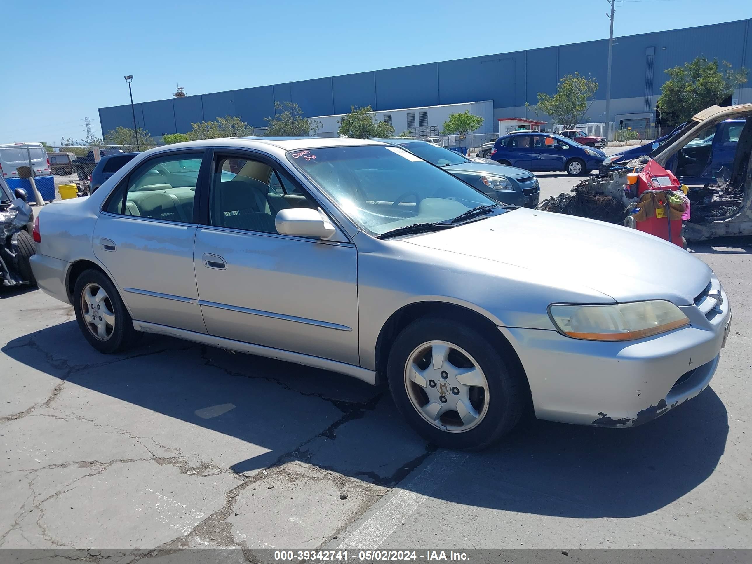 HONDA ACCORD 1998 1hgcg667xwa103561