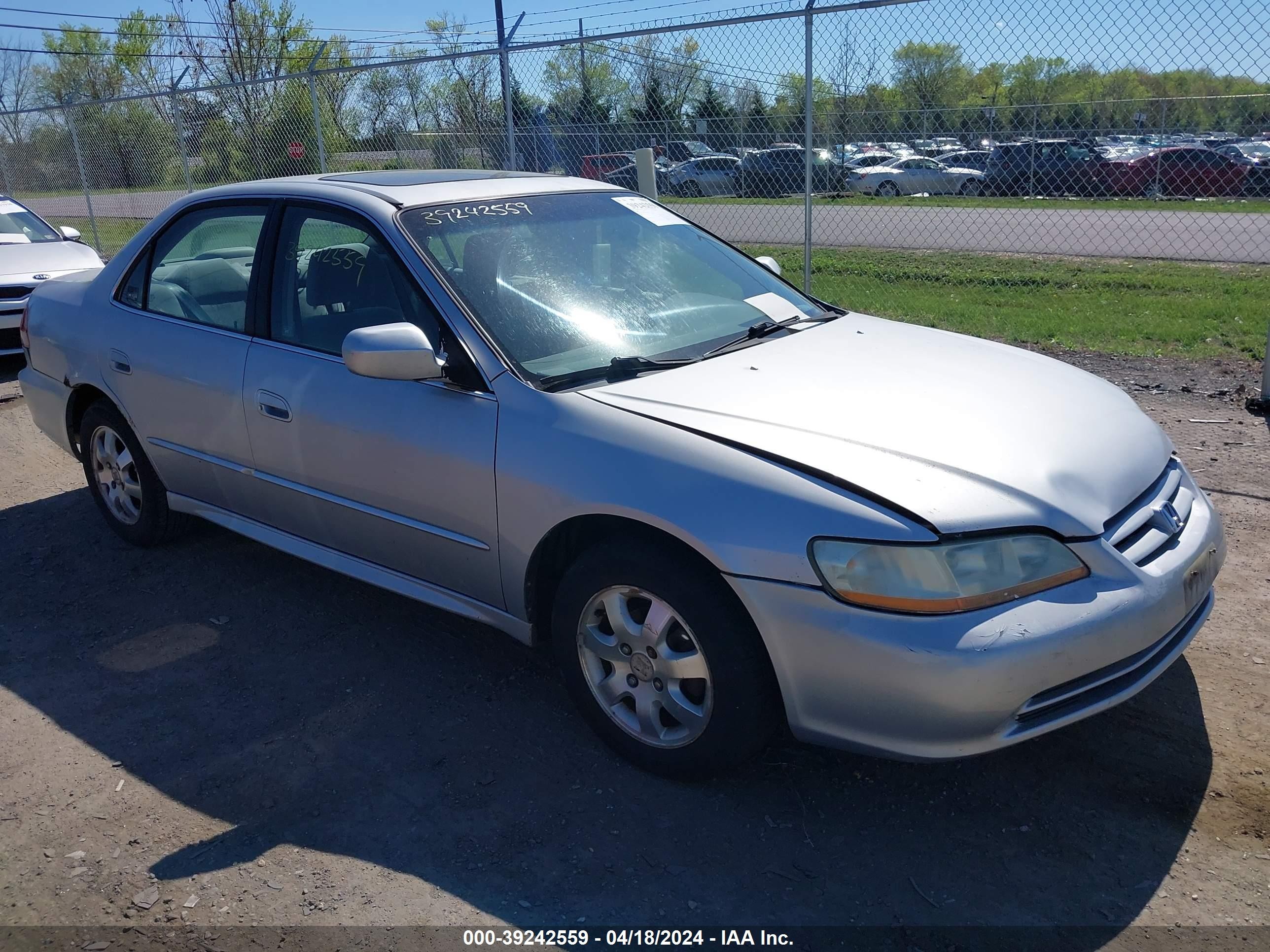 HONDA ACCORD 2001 1hgcg66811a084948