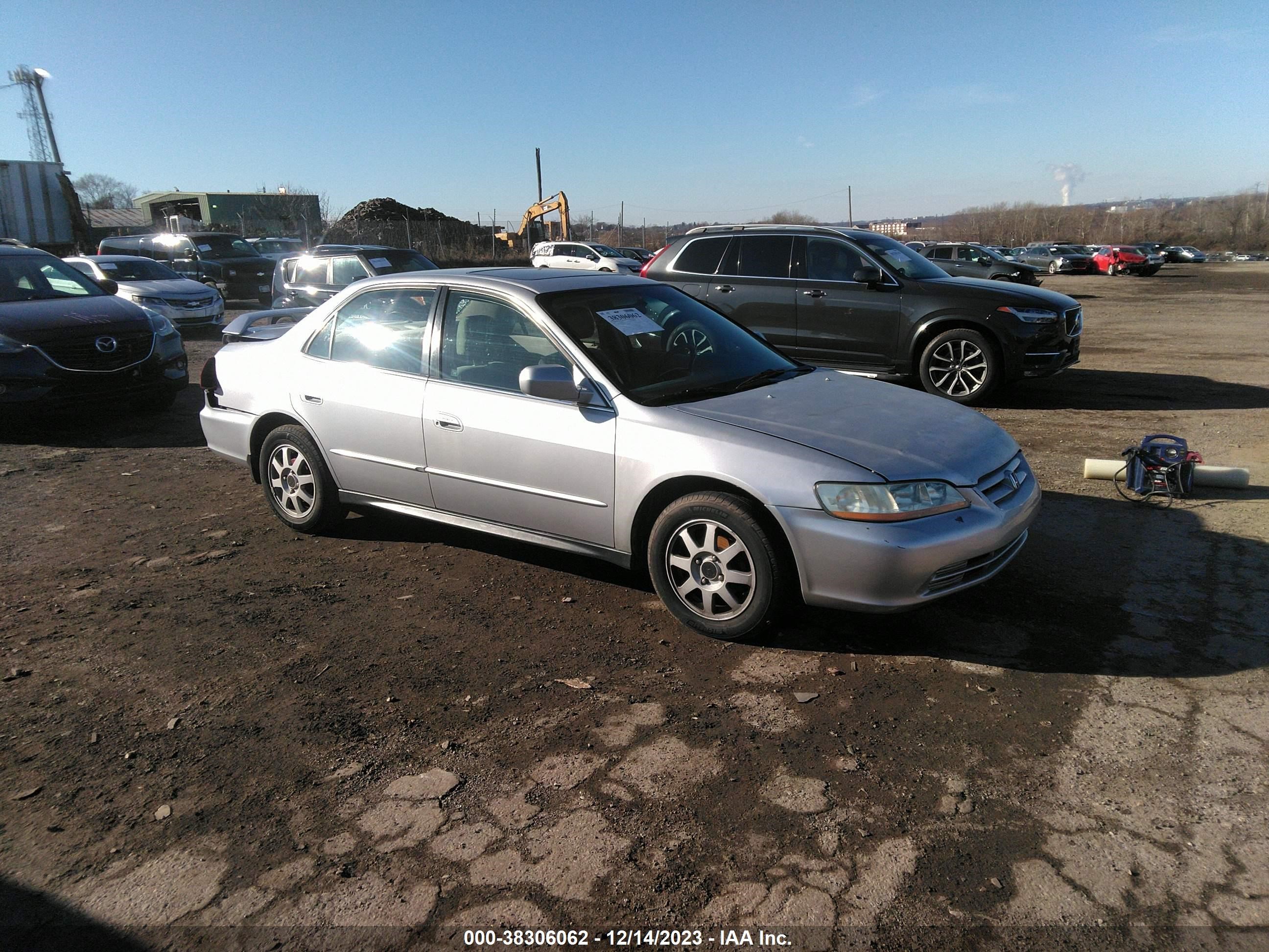 HONDA ACCORD 2002 1hgcg66852a066759