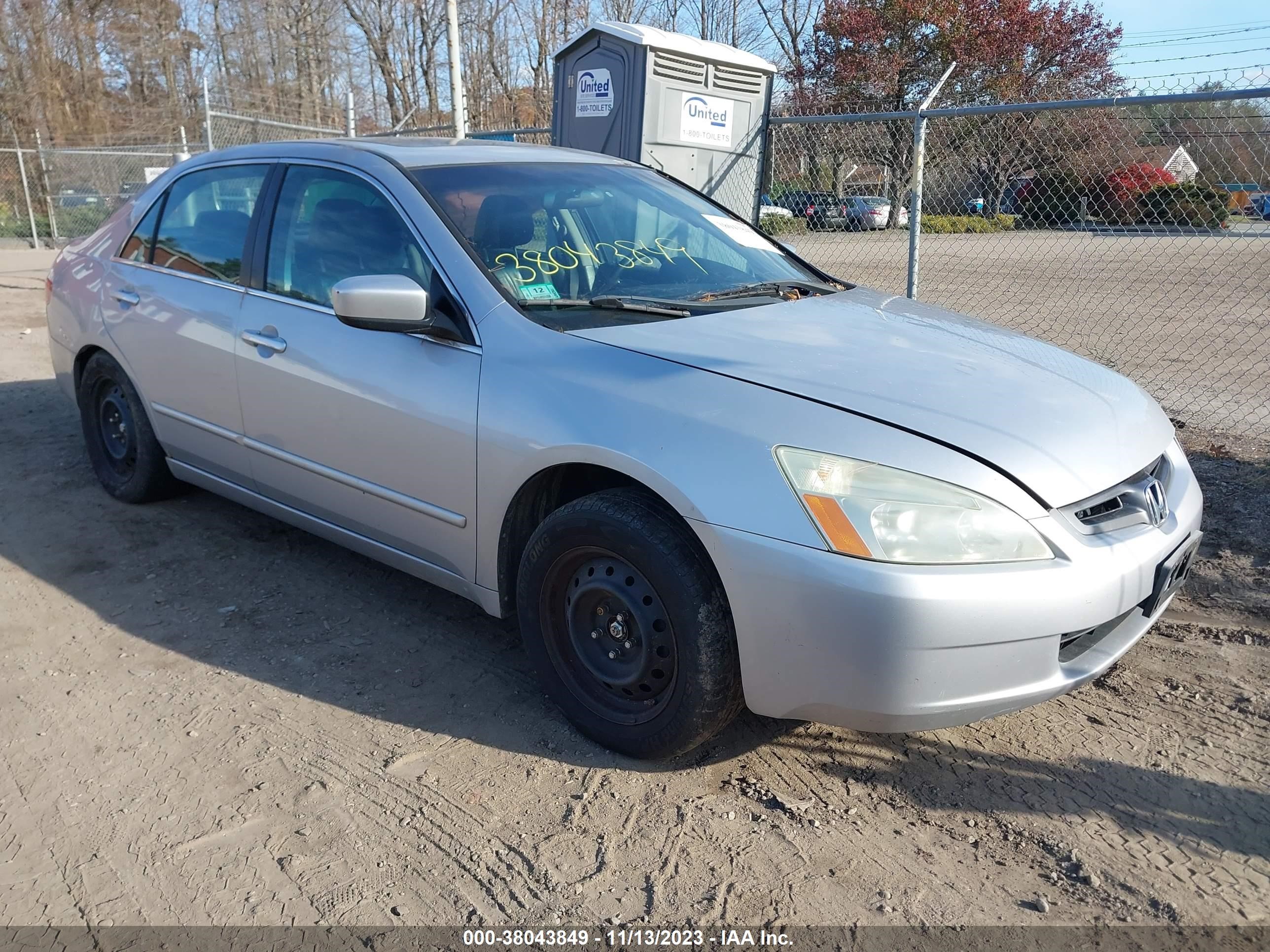 HONDA ACCORD 2005 1hgcm55855a082579