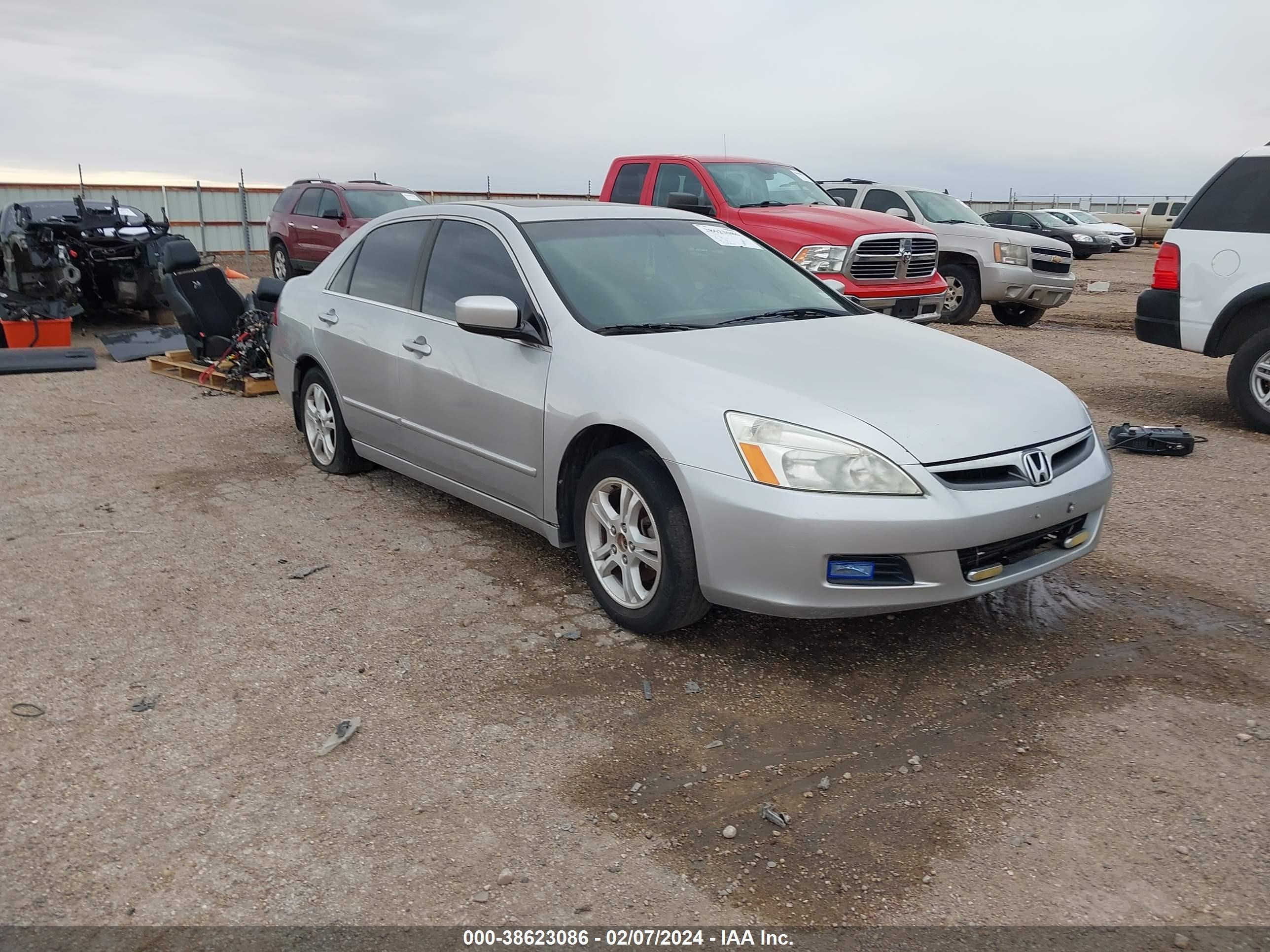 HONDA ACCORD 2006 1hgcm55896a150030