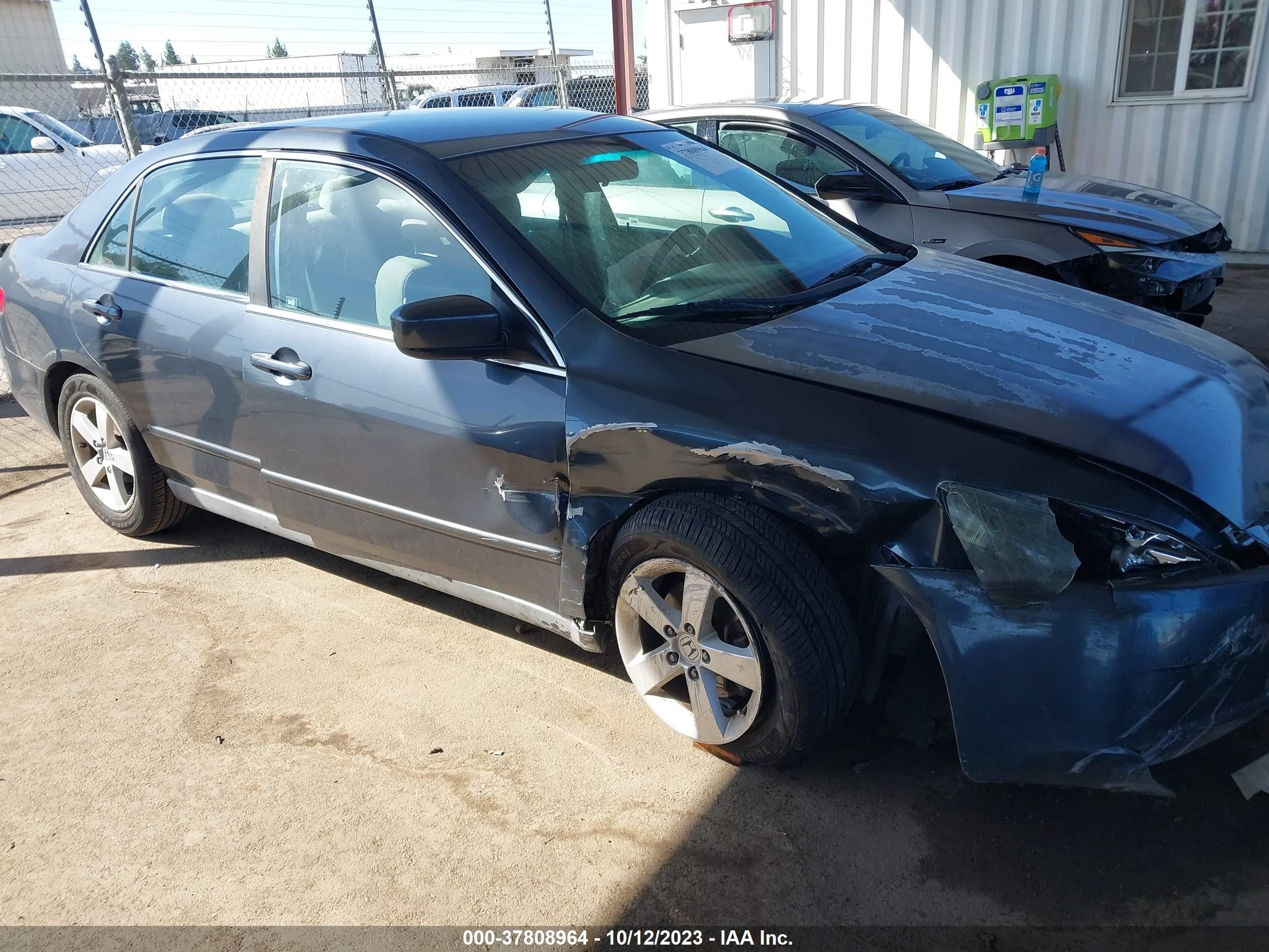 HONDA ACCORD 2005 1hgcm564x5a130010