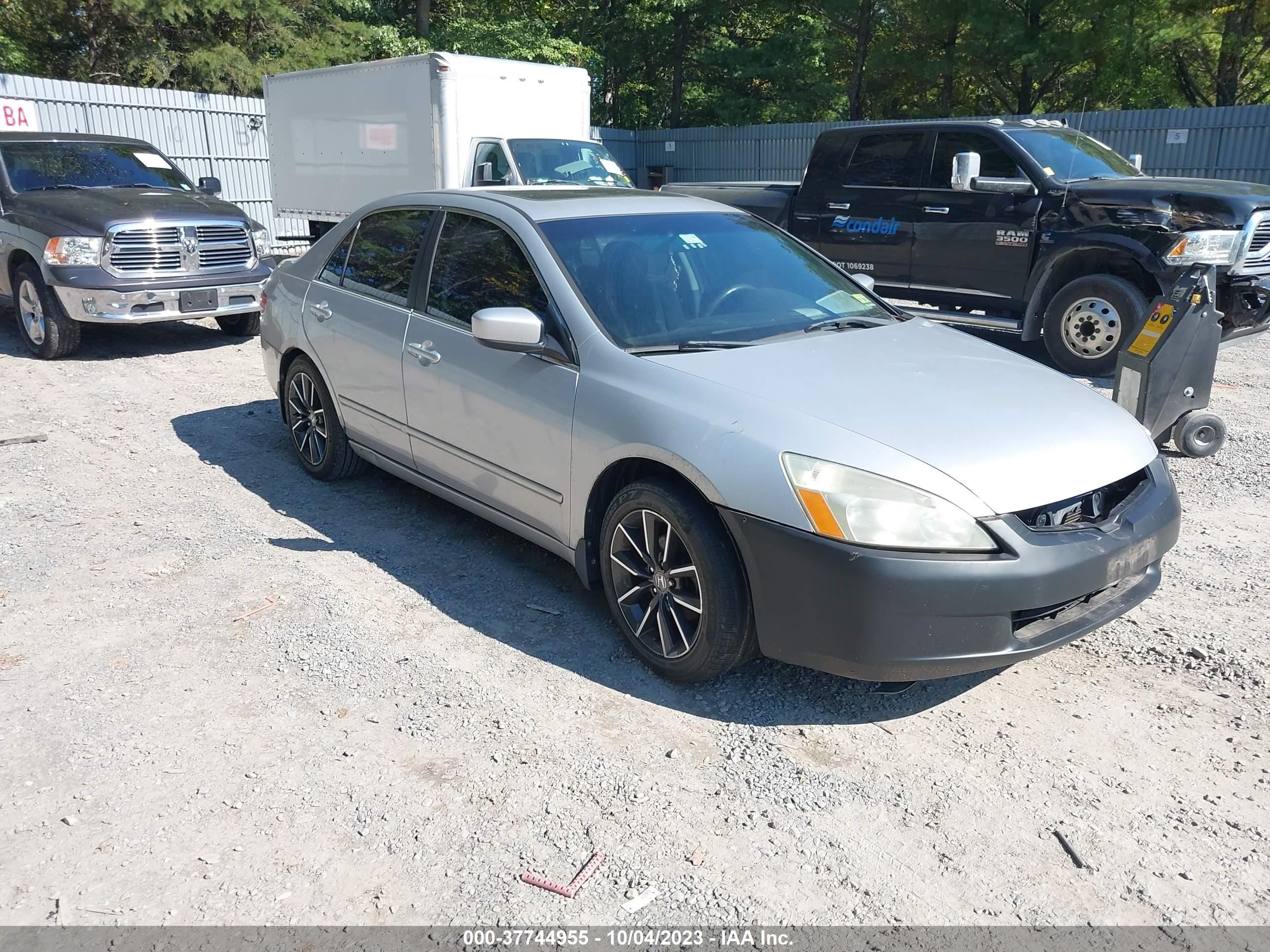 HONDA ACCORD 2004 1hgcm56624a128669