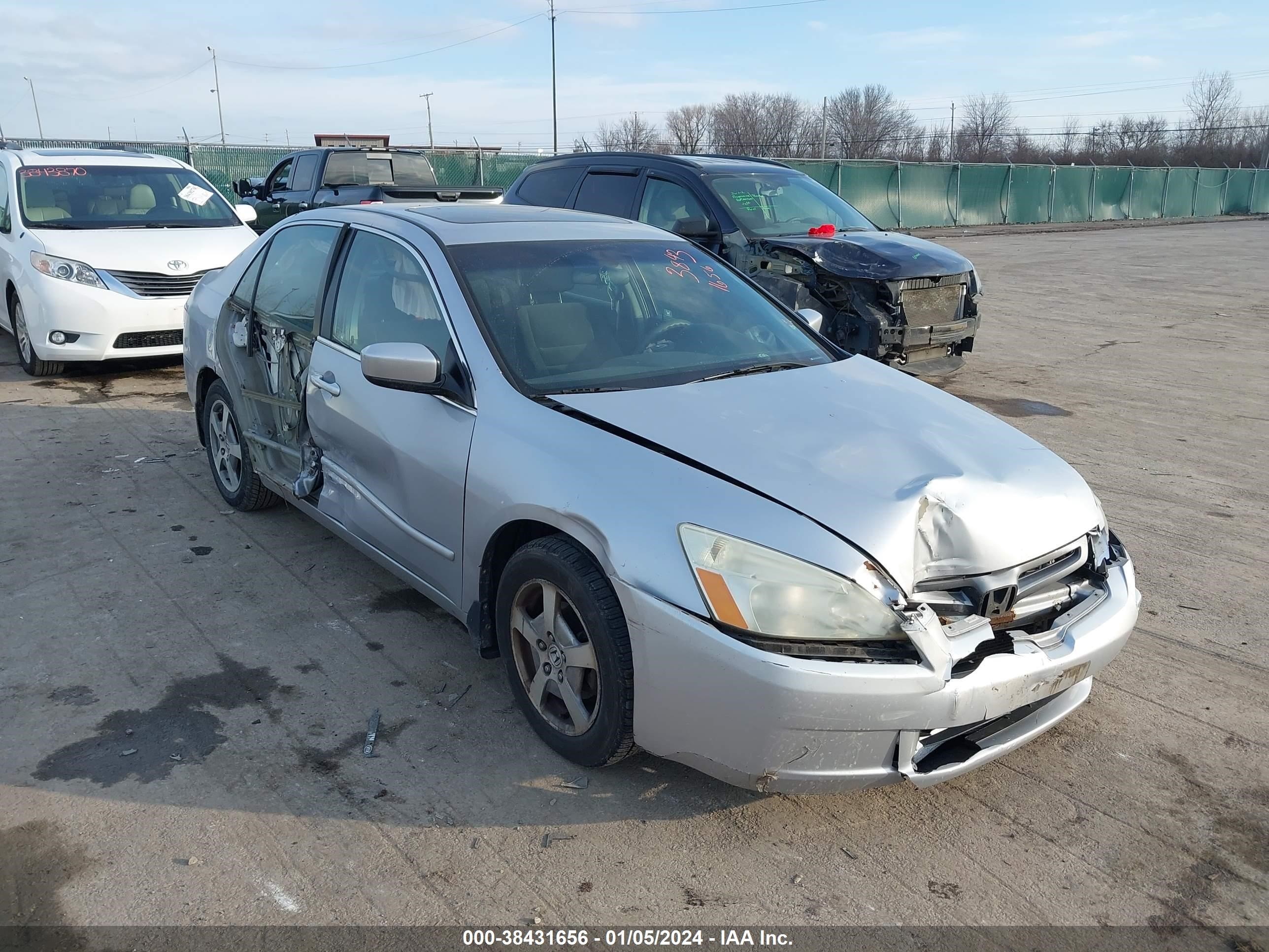 HONDA ACCORD 2005 1hgcm56715a061024