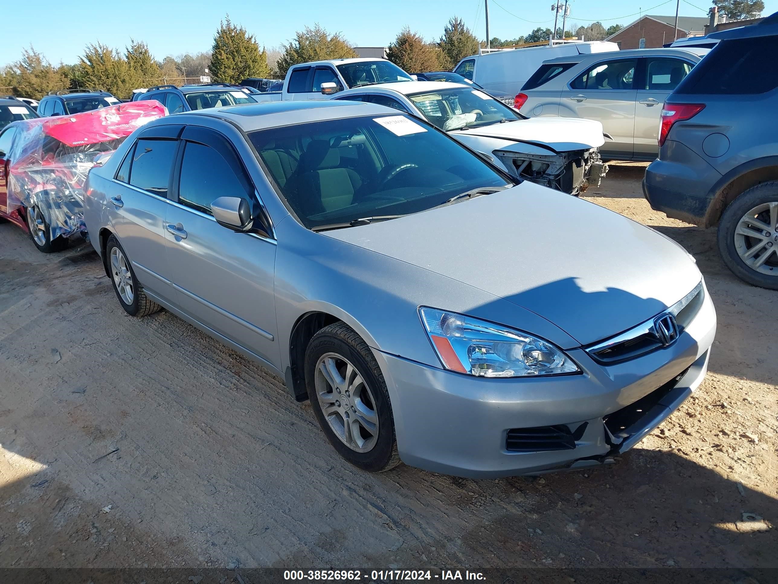 HONDA ACCORD 2007 1hgcm56717a043268