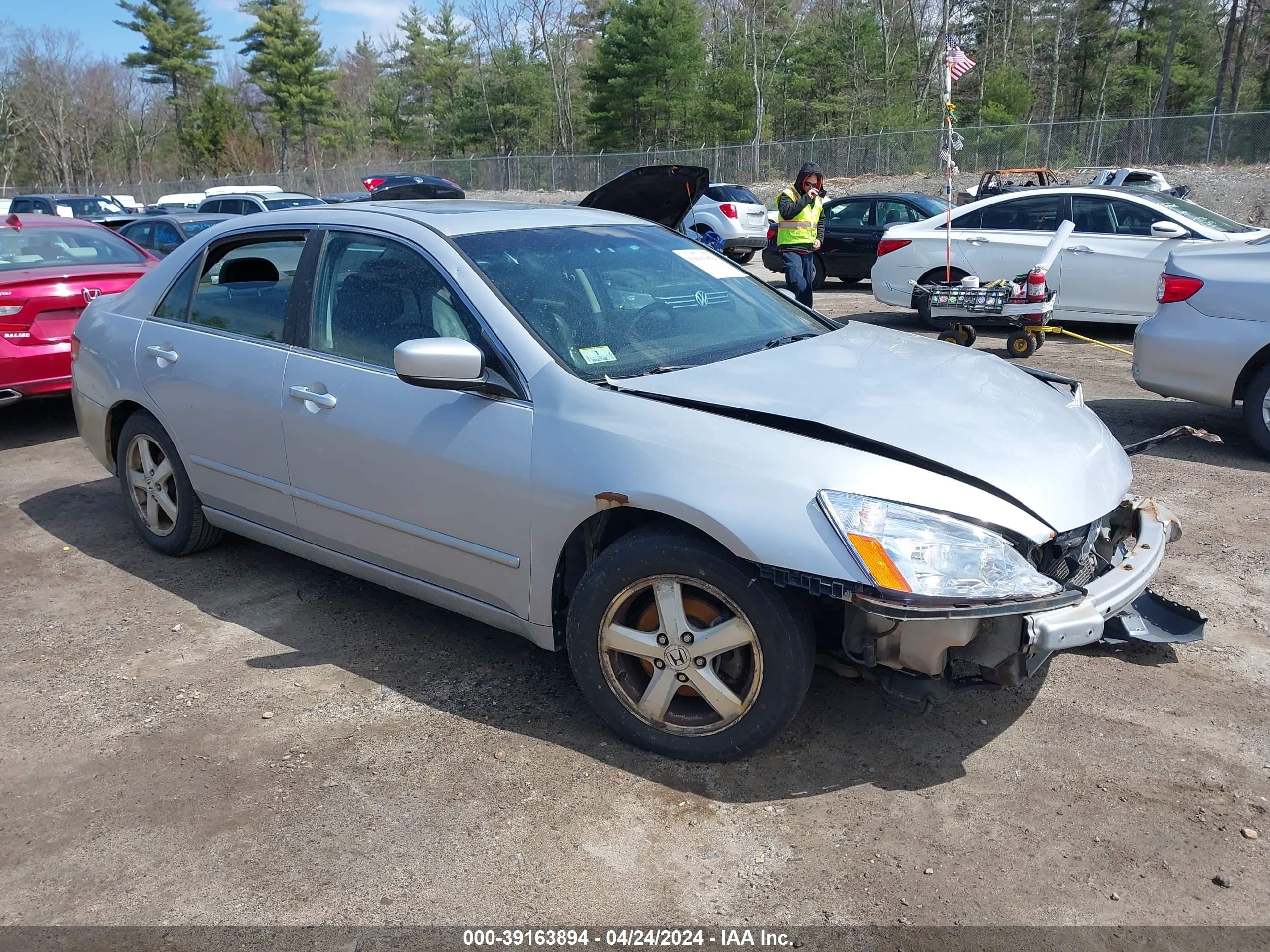 HONDA ACCORD 2004 1hgcm56724a158859