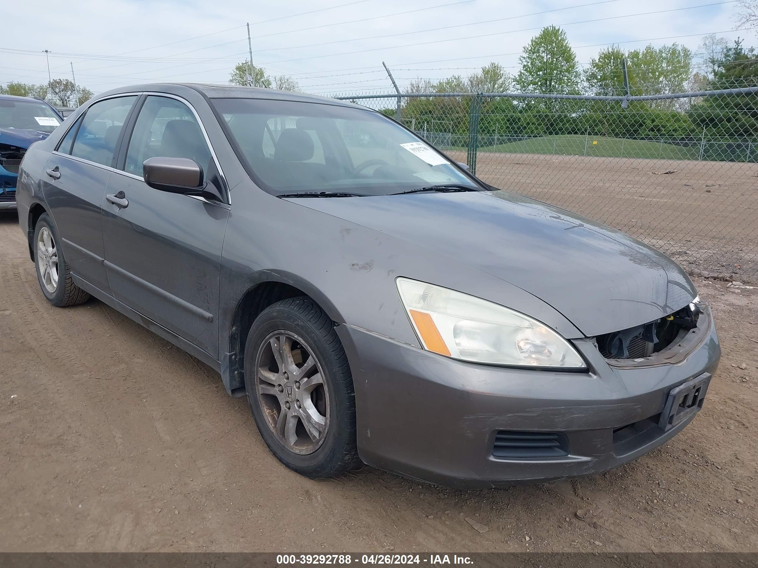 HONDA ACCORD 2006 1hgcm567x6a059550