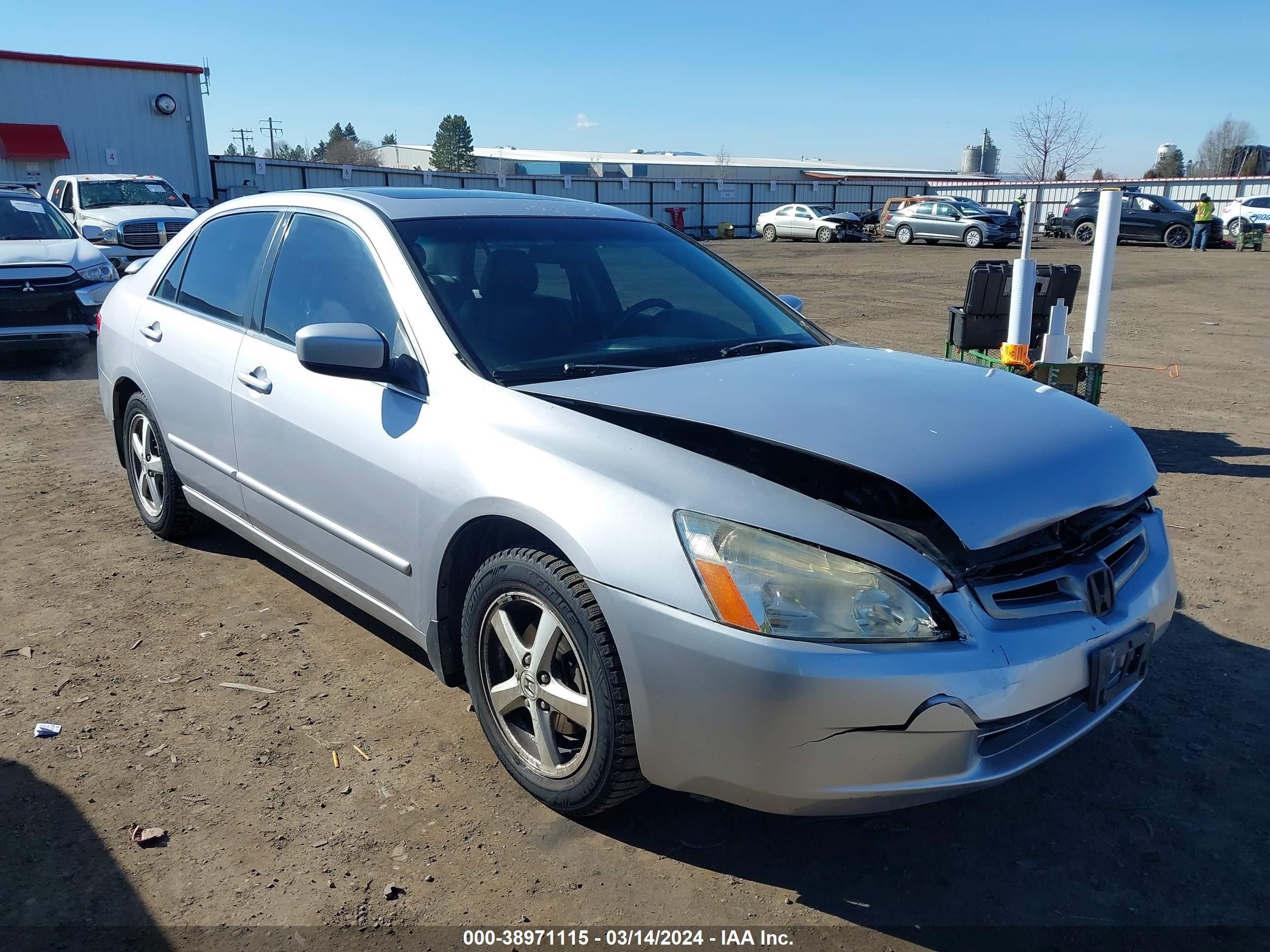 HONDA ACCORD 2004 1hgcm56824a175251