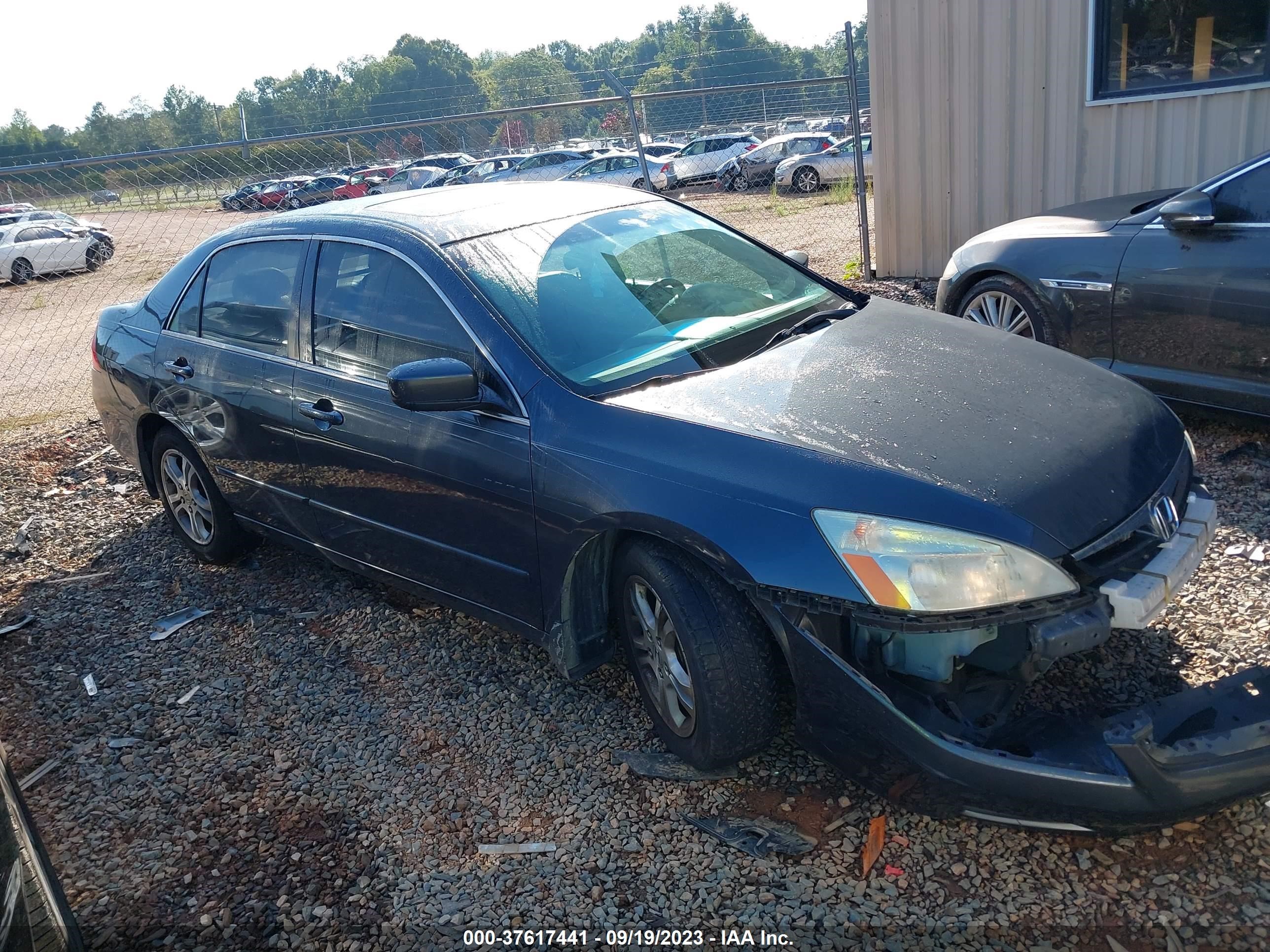 HONDA ACCORD 2007 1hgcm56837a083411