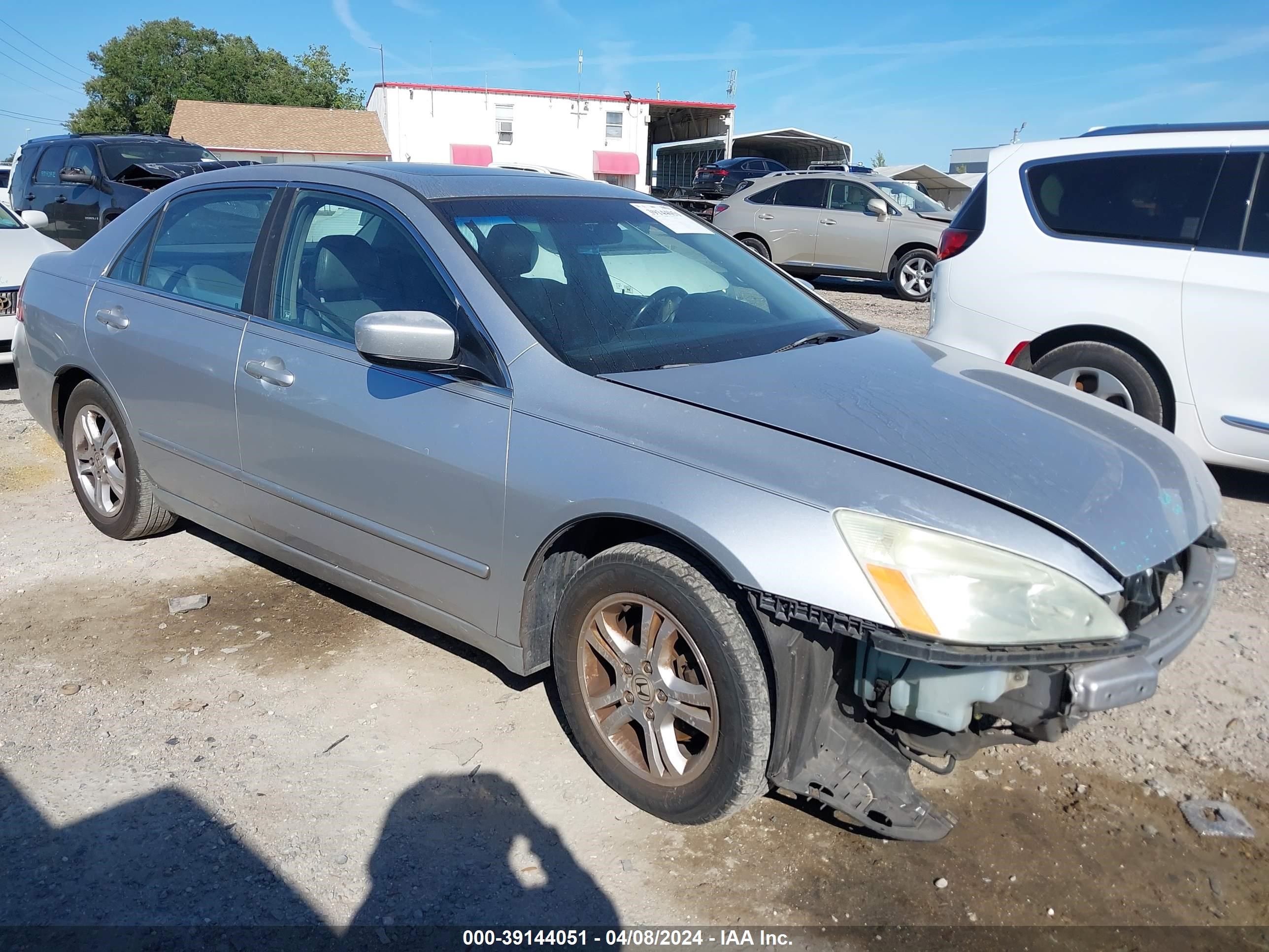 HONDA ACCORD 2007 1hgcm568x7a112032