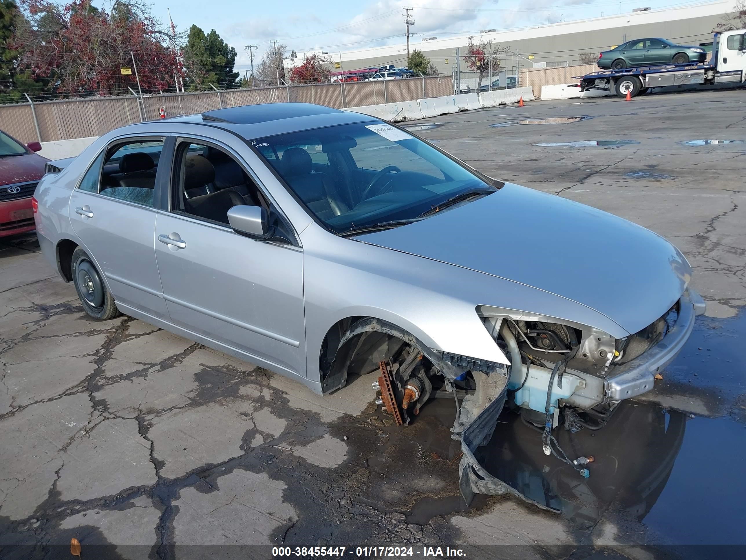 HONDA ACCORD 2004 1hgcm66504a010407