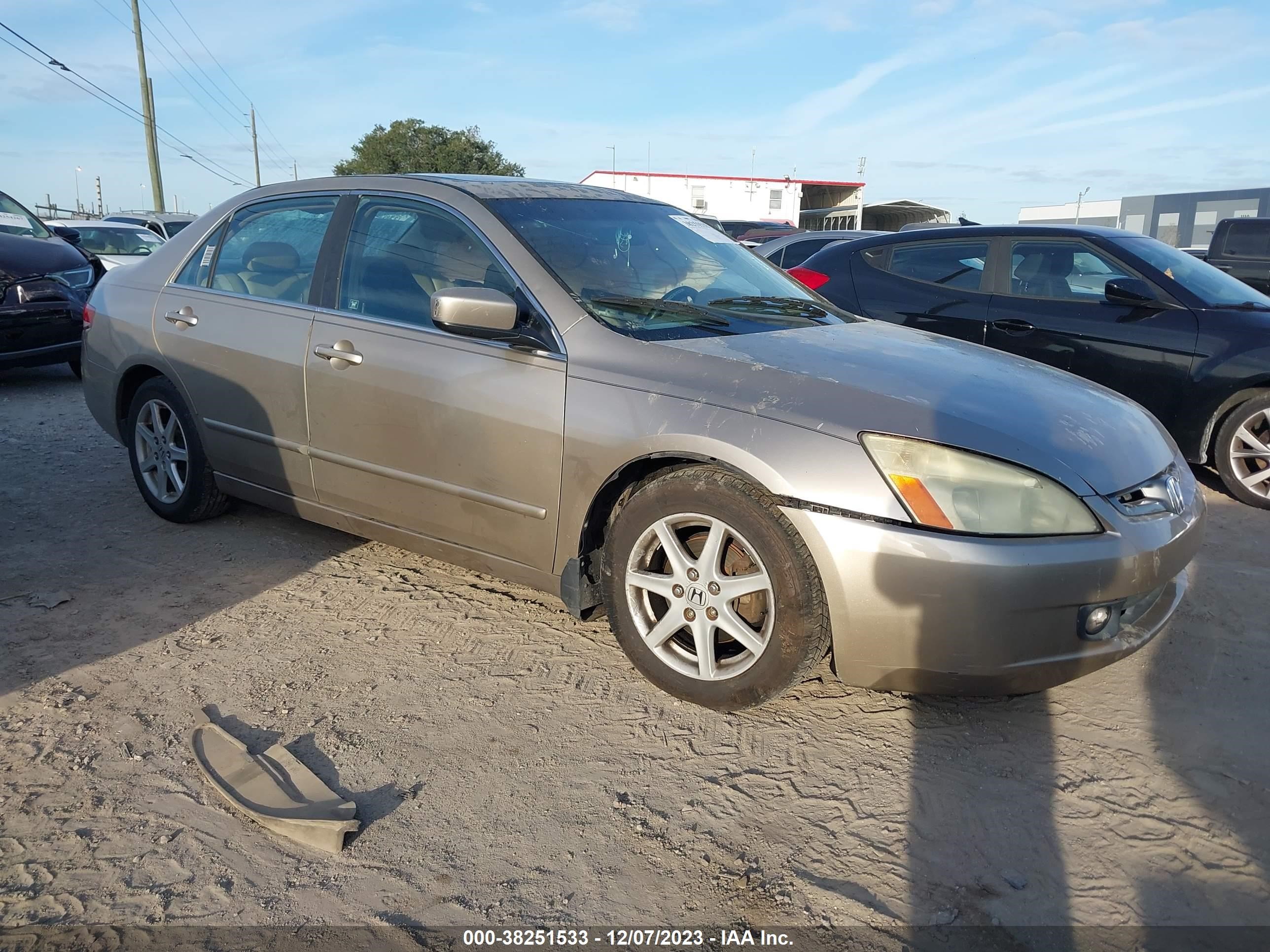 HONDA ACCORD 2003 1hgcm66513a031720