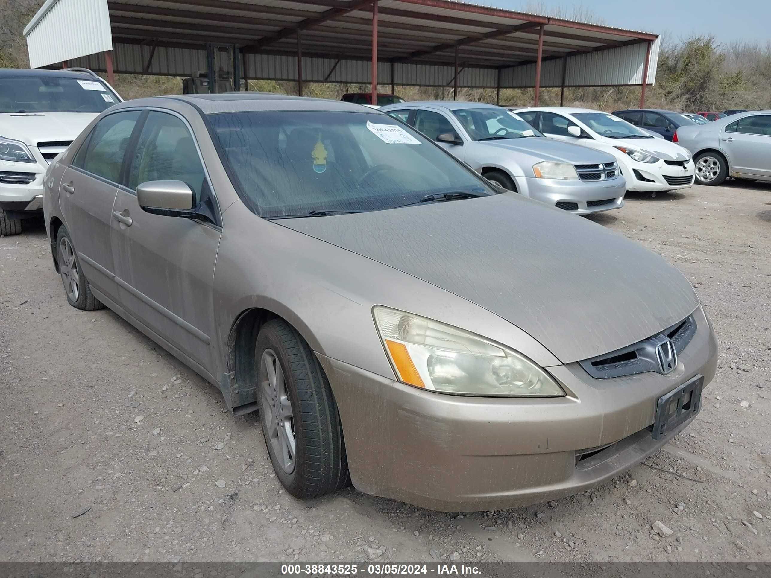 HONDA ACCORD 2004 1hgcm66514a068381