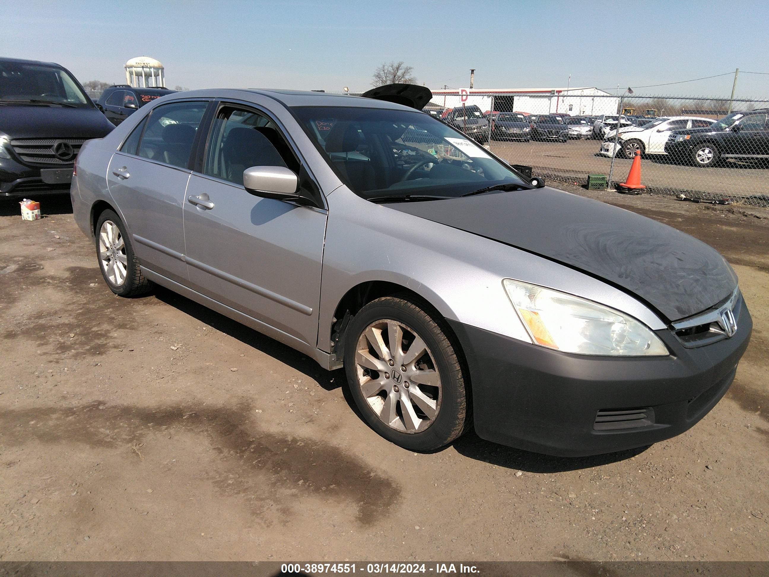 HONDA ACCORD 2007 1hgcm66517a060429