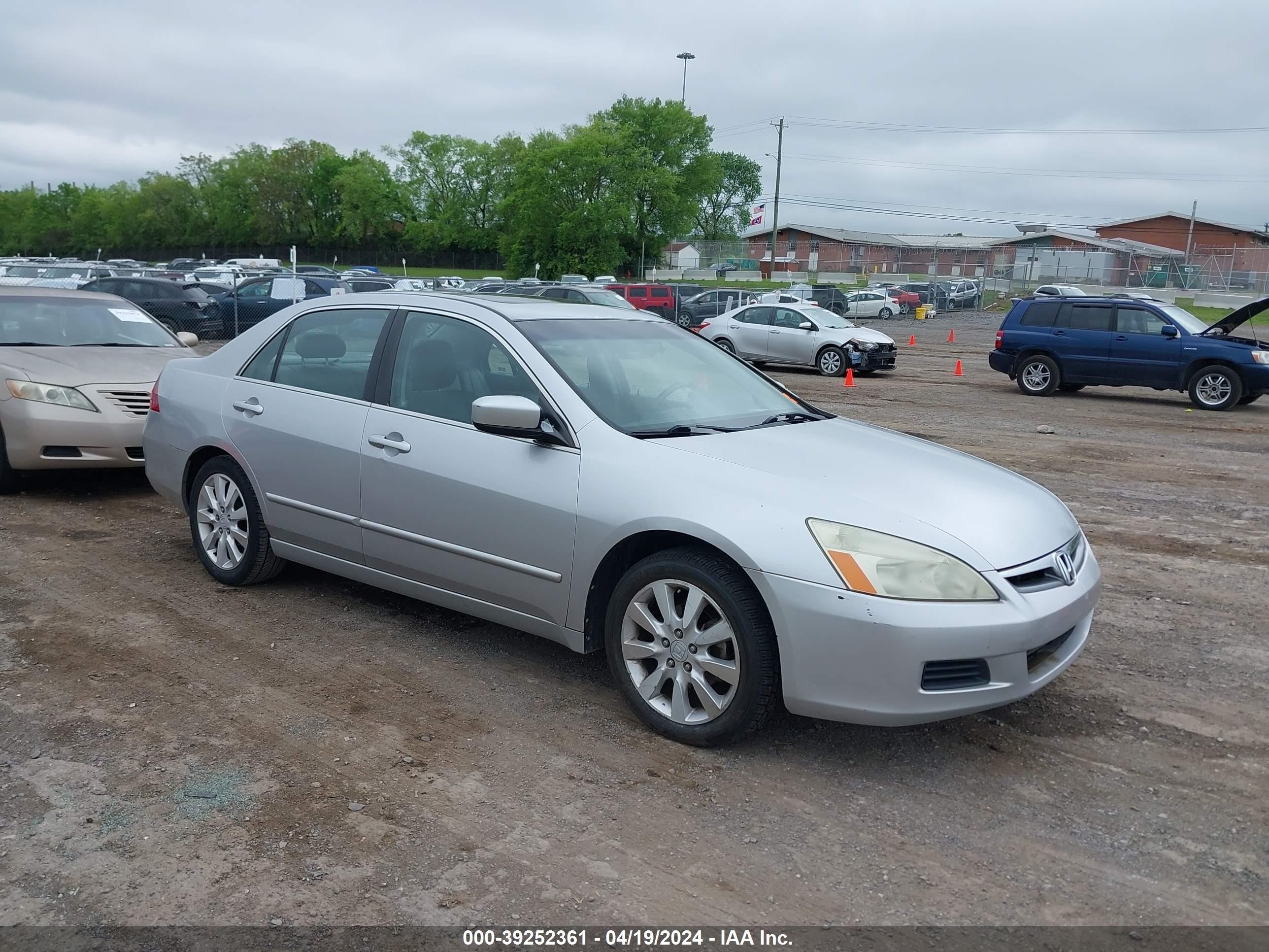 HONDA ACCORD 2006 1hgcm66556a036200