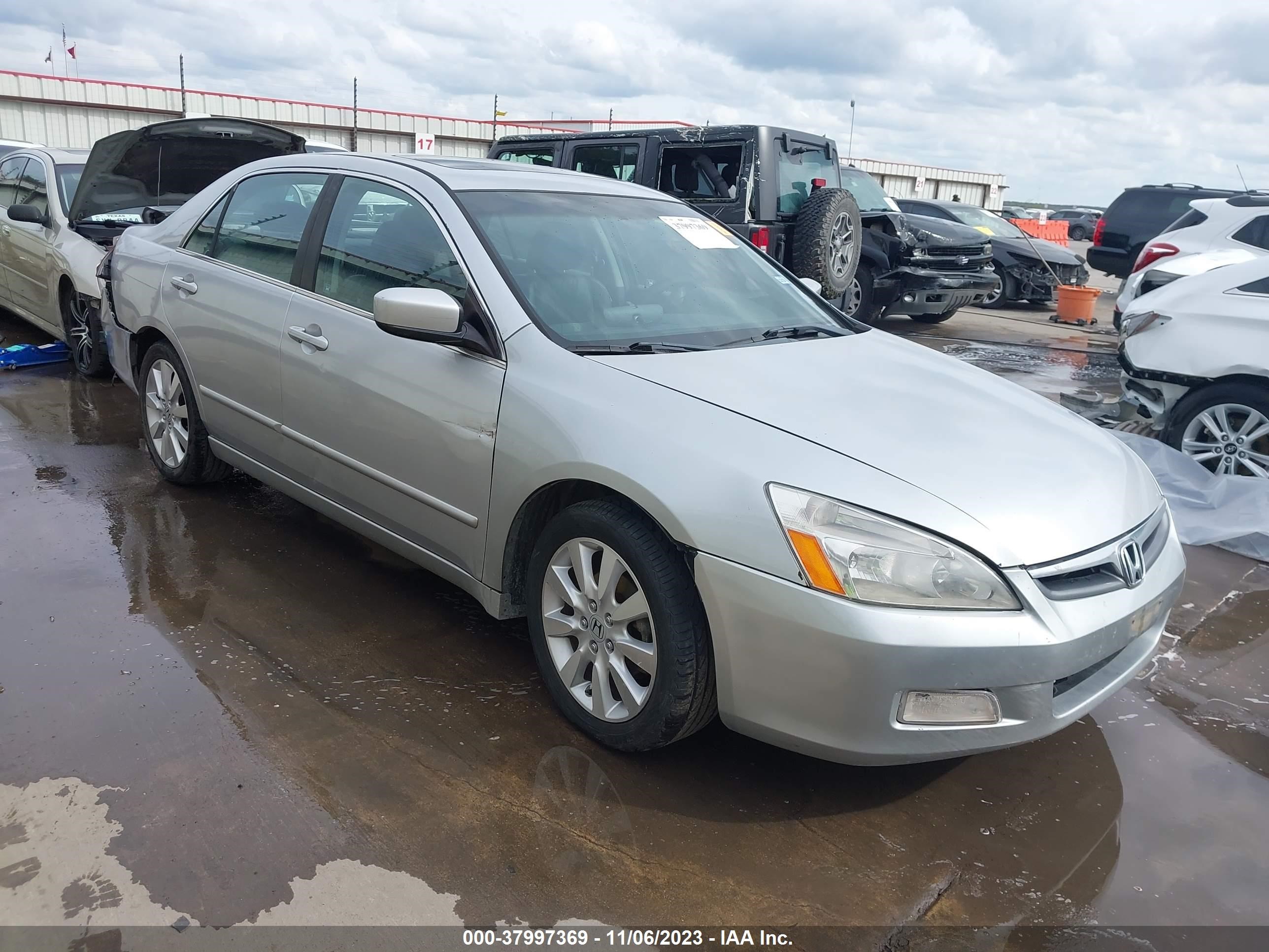 HONDA ACCORD 2007 1hgcm66557a080330