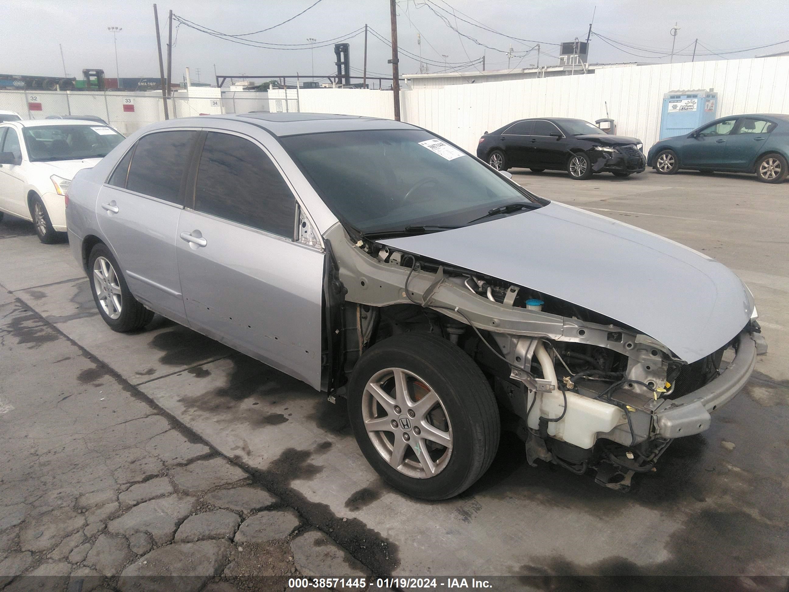 HONDA ACCORD 2003 1hgcm66563a018588