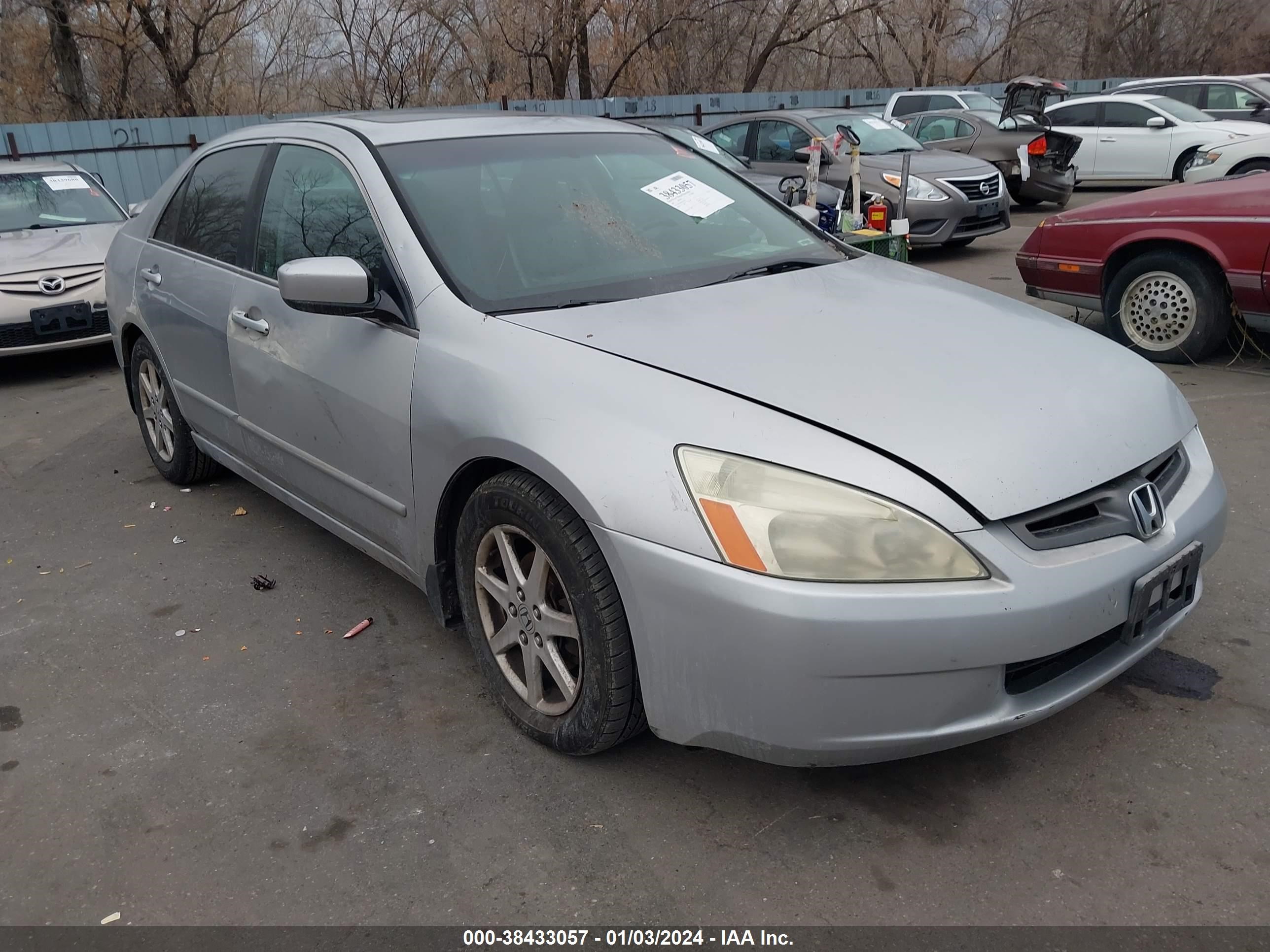 HONDA ACCORD 2003 1hgcm66583a002019