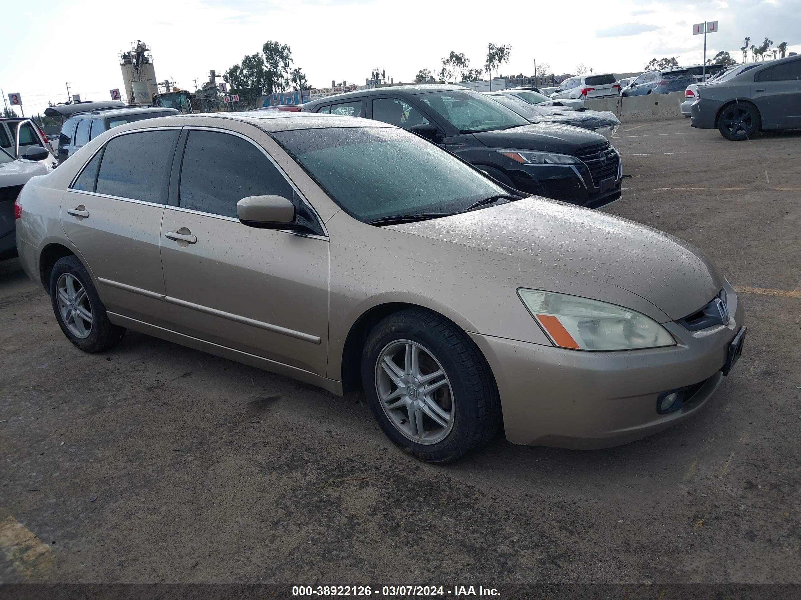 HONDA ACCORD 2005 1hgcm66815a068070