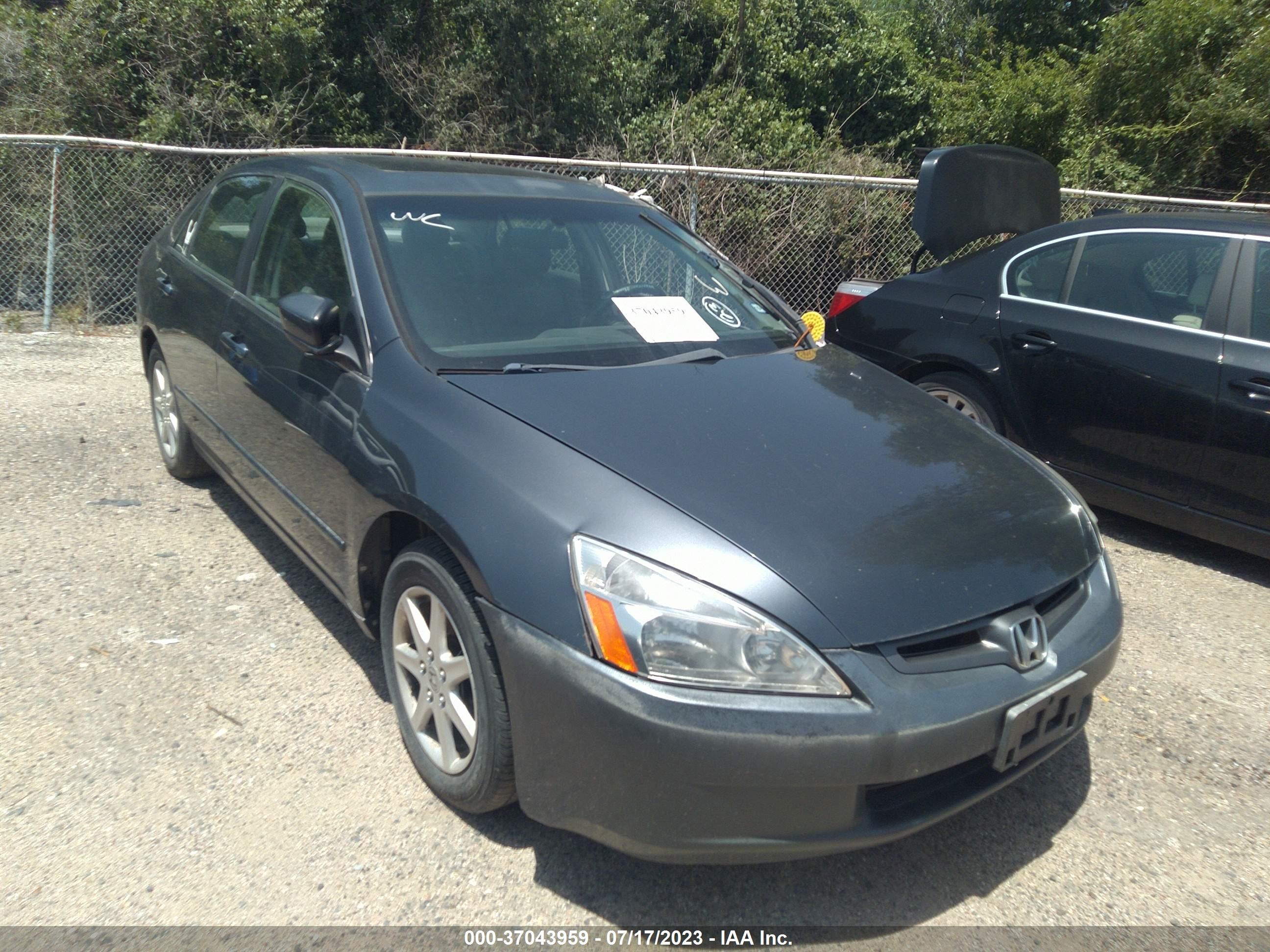 HONDA ACCORD 2004 1hgcm66864a013158