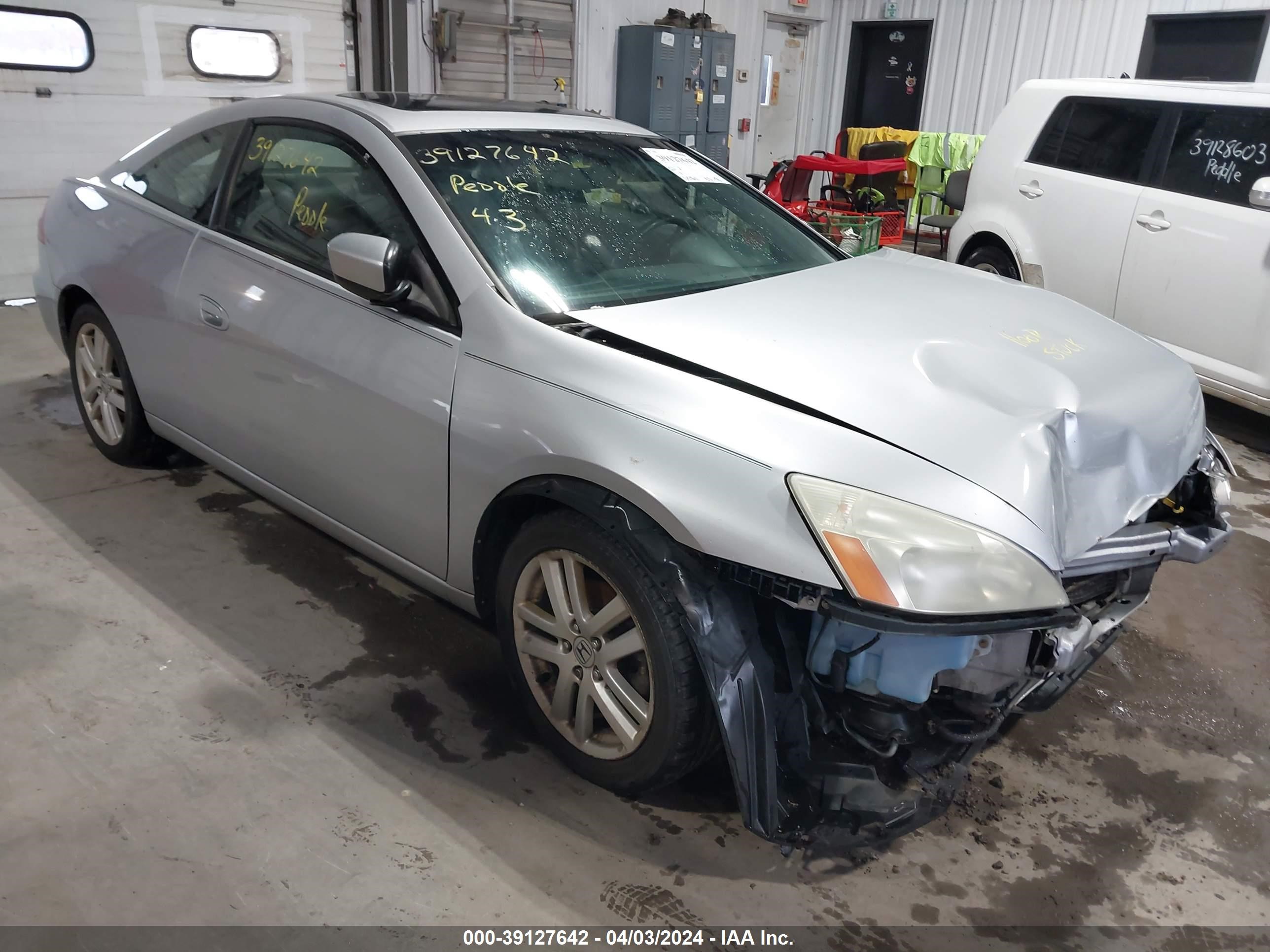 HONDA ACCORD 2004 1hgcm81704a001565