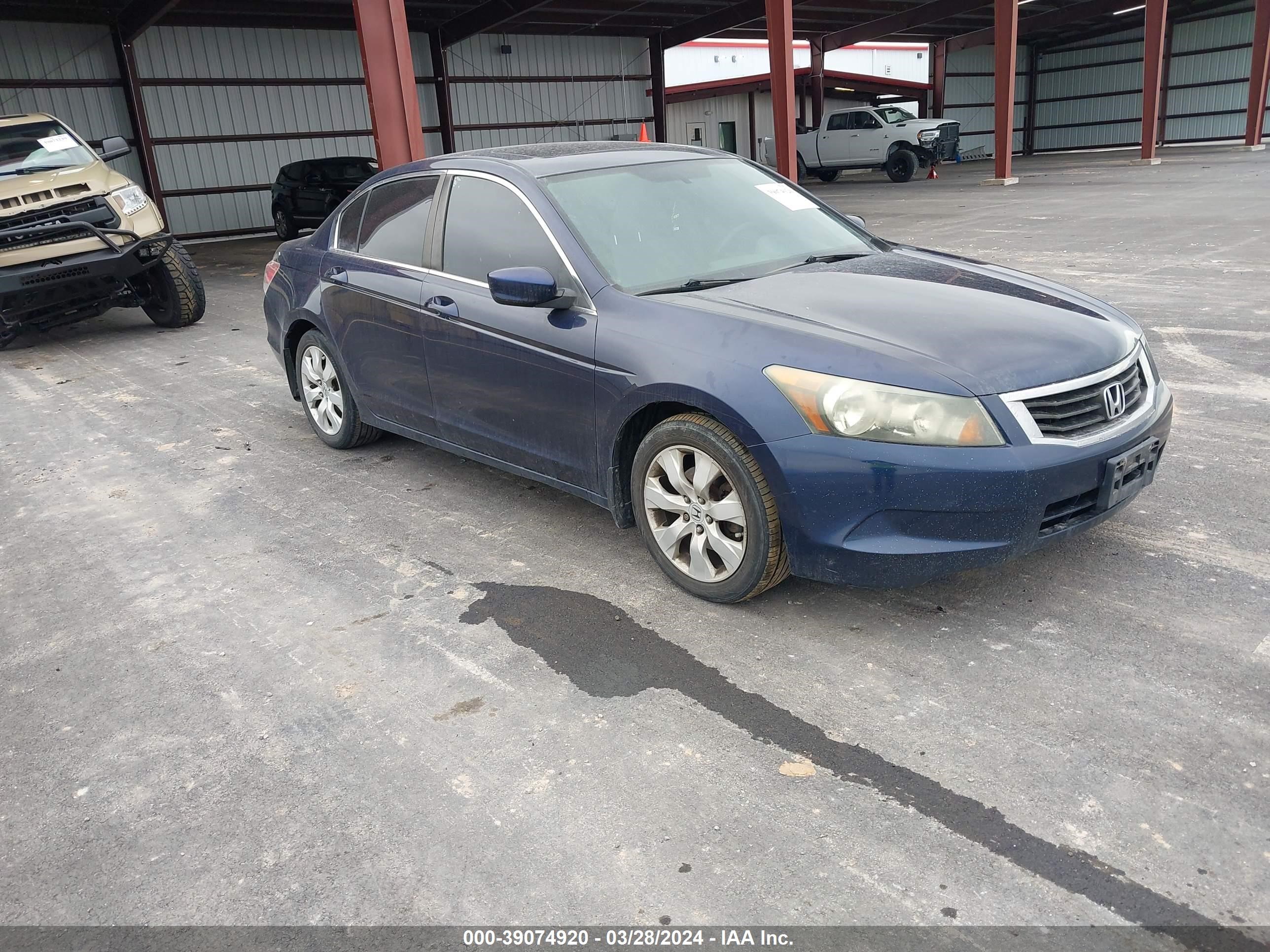 HONDA ACCORD 2008 1hgcp26798a093200