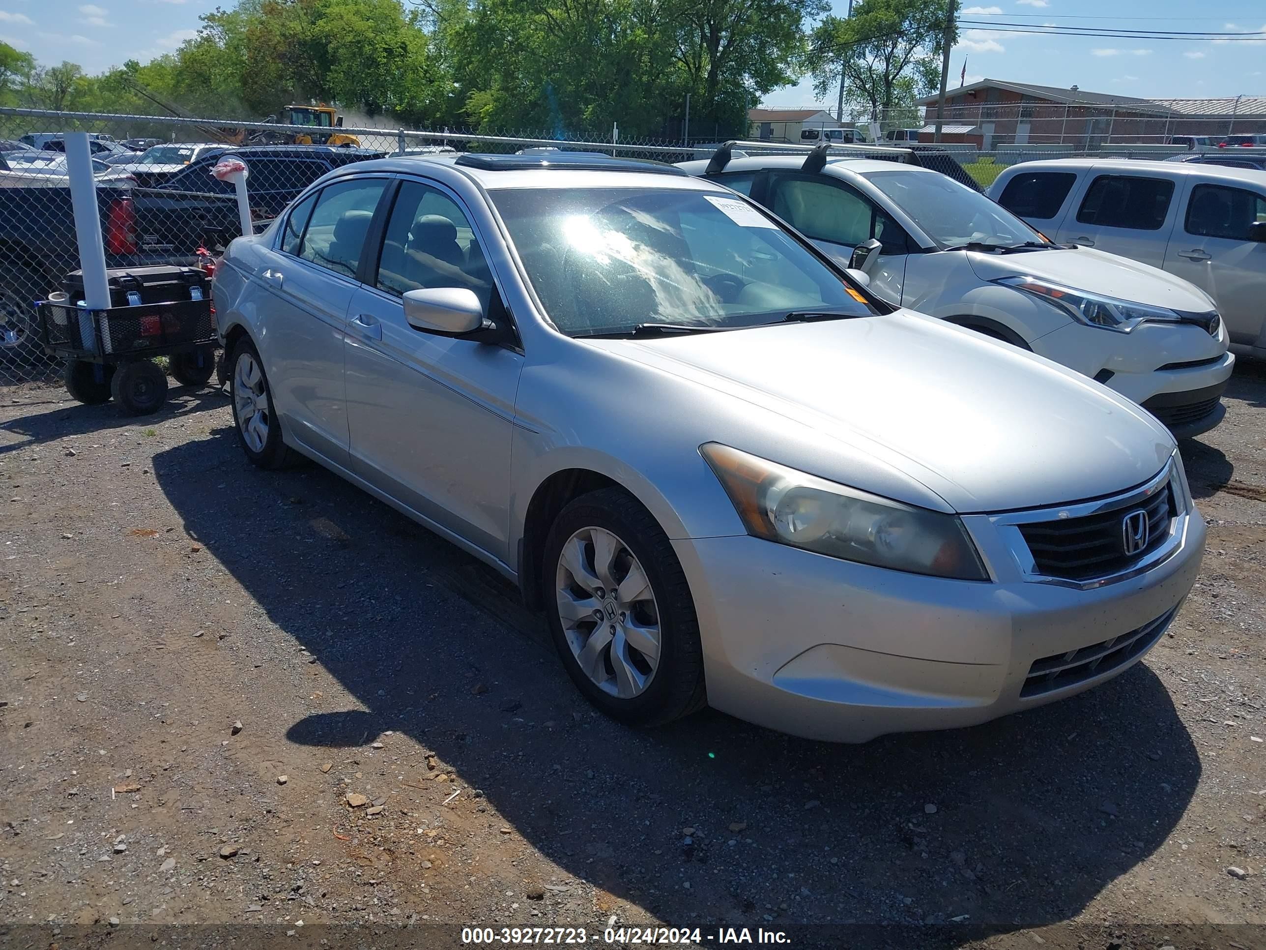 HONDA ACCORD 2008 1hgcp26828a100898