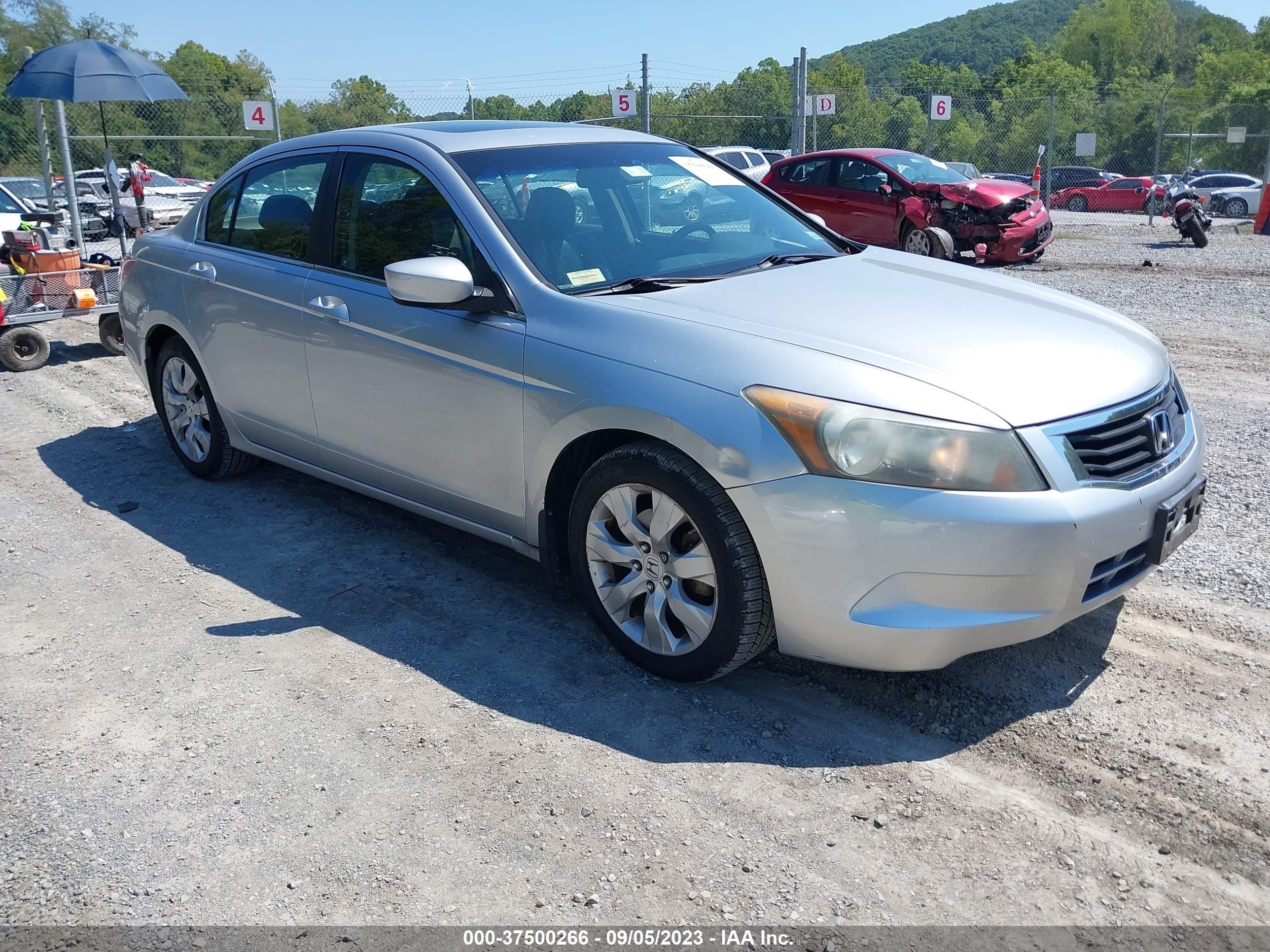 HONDA ACCORD 2008 1hgcp26858a109904