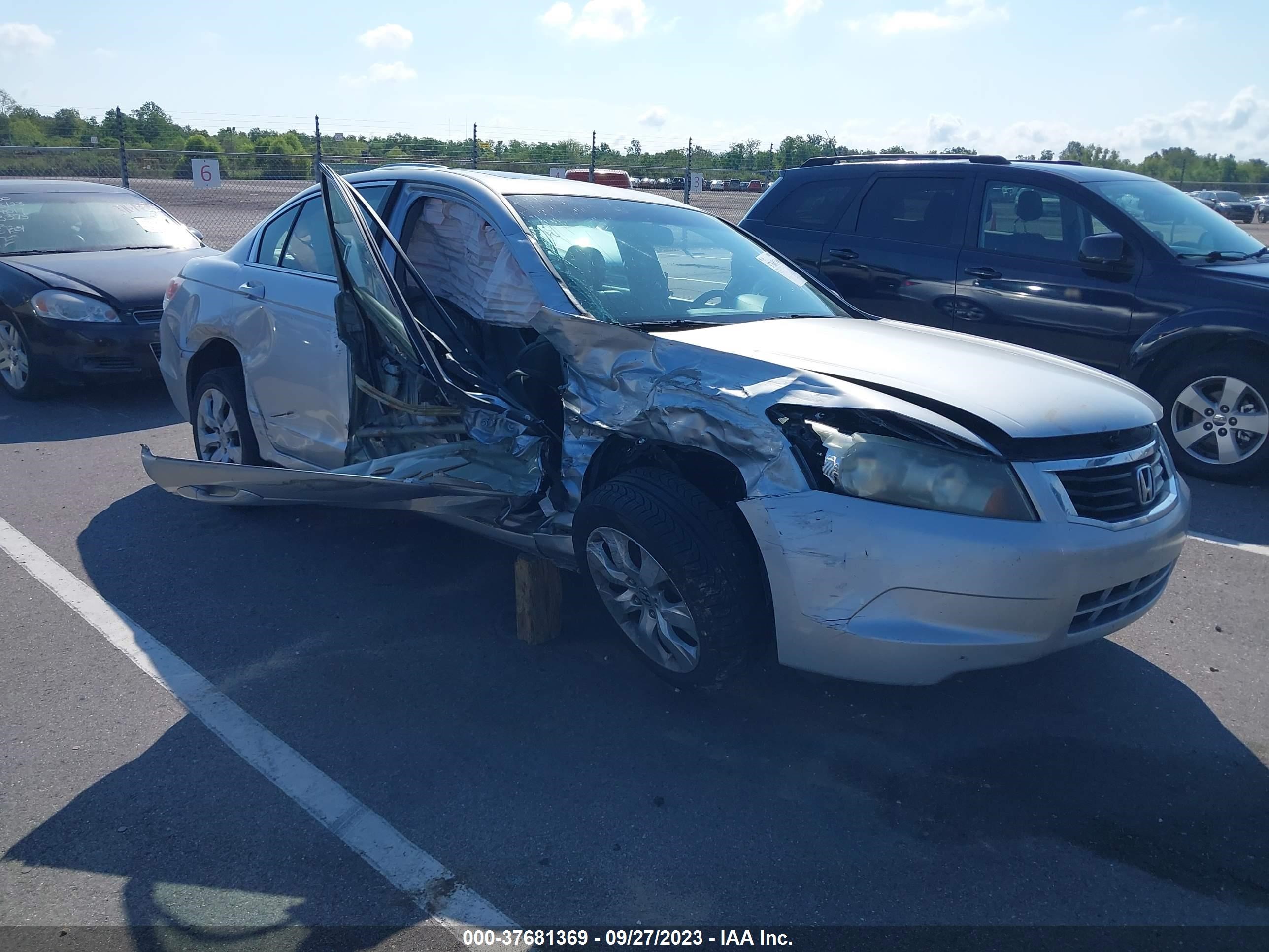 HONDA ACCORD 2009 1hgcp268x9a145637