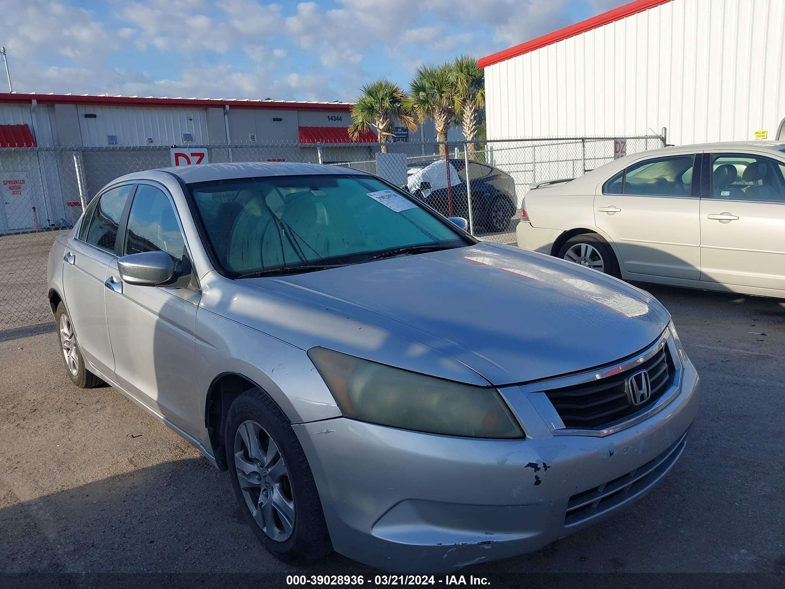 HONDA ACCORD 2010 1hgcp2f30aa076563