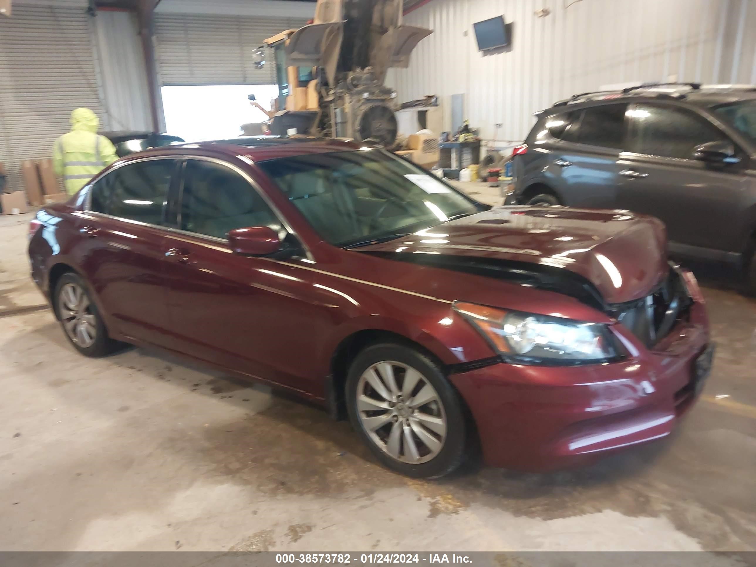 HONDA ACCORD 2011 1hgcp2f77ba042480