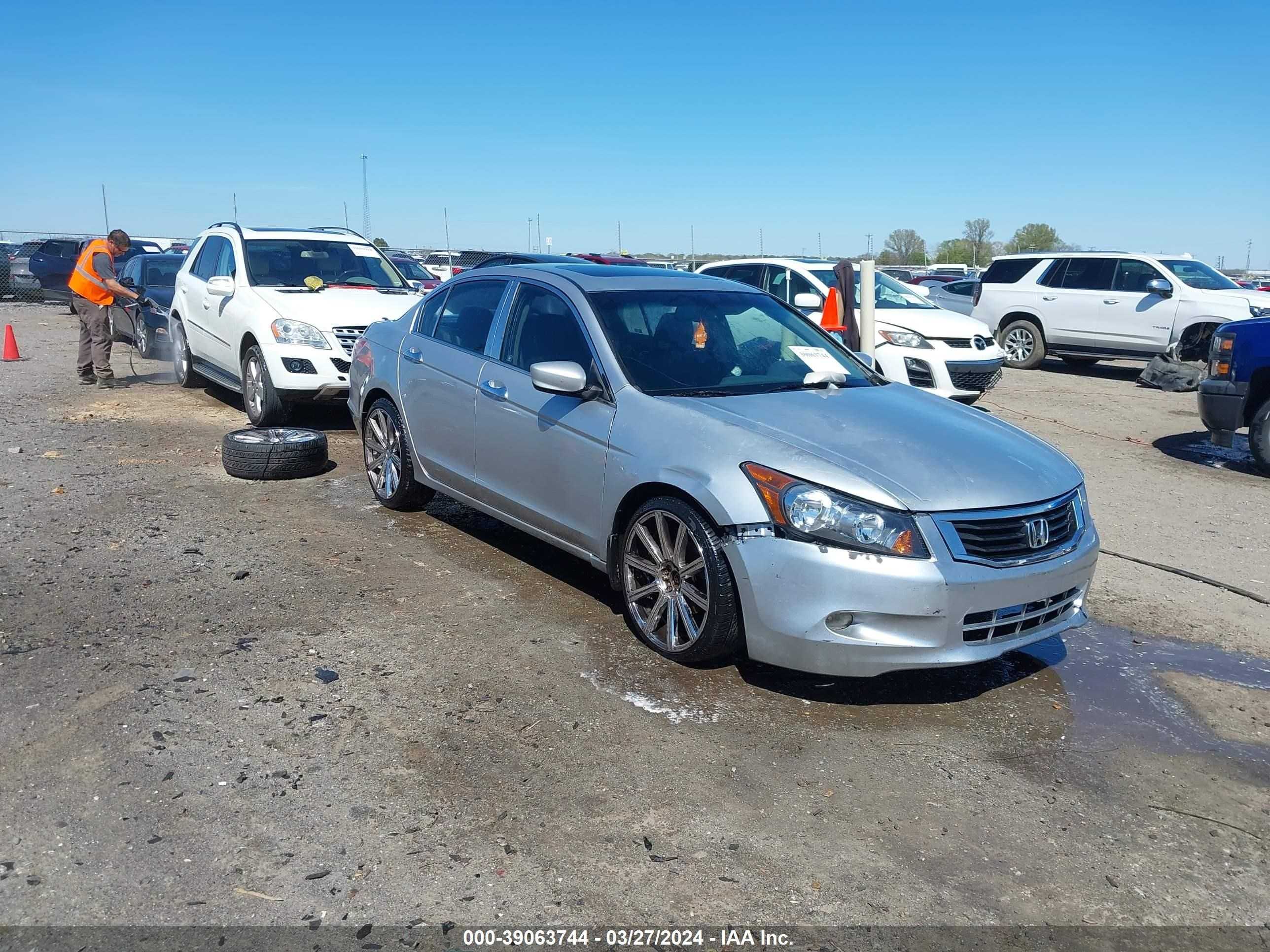 HONDA ACCORD 2009 1hgcp36819a024923