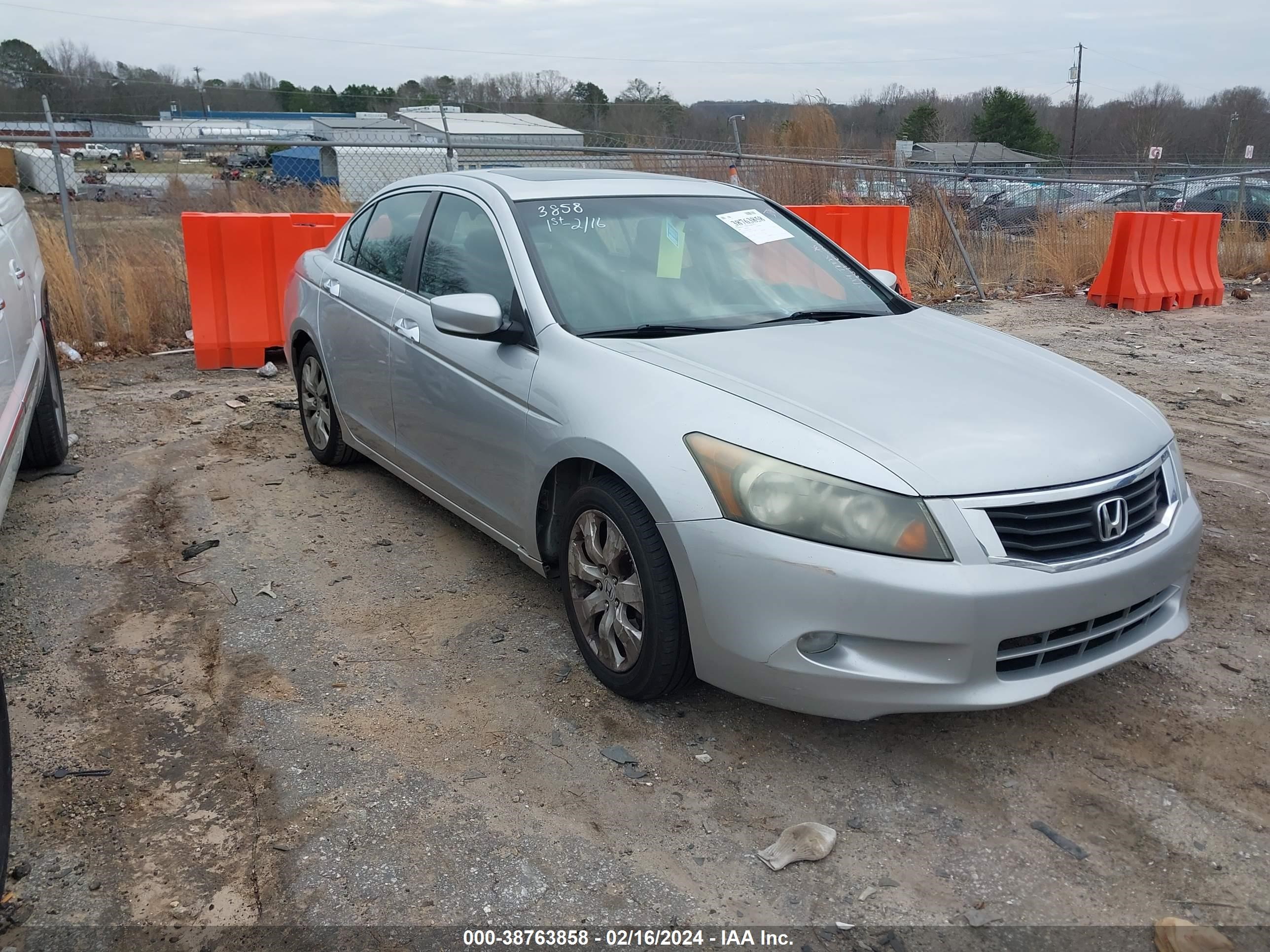 HONDA ACCORD 2009 1hgcp36849a028027