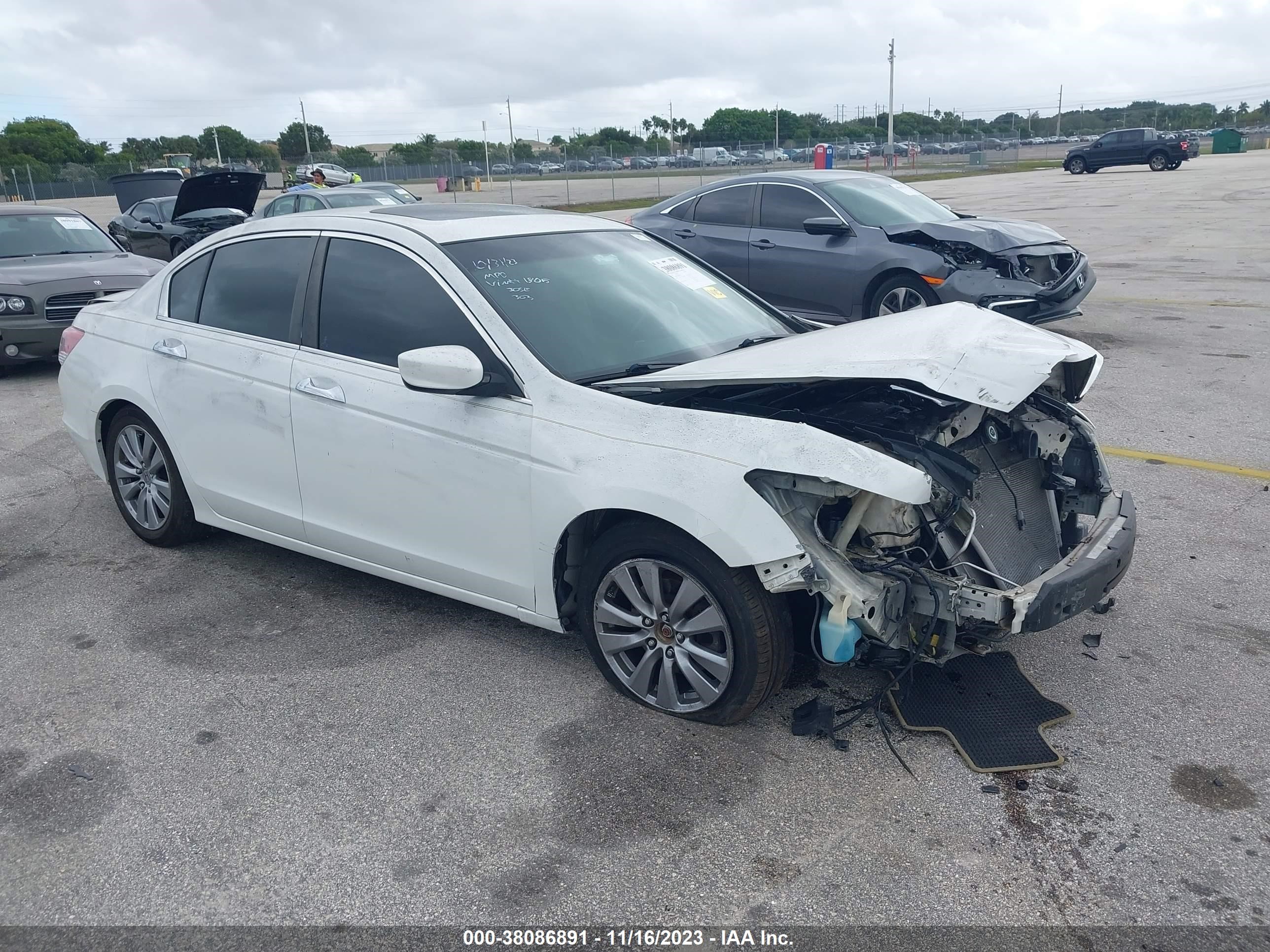 HONDA ACCORD 2011 1hgcp3f80ba031805