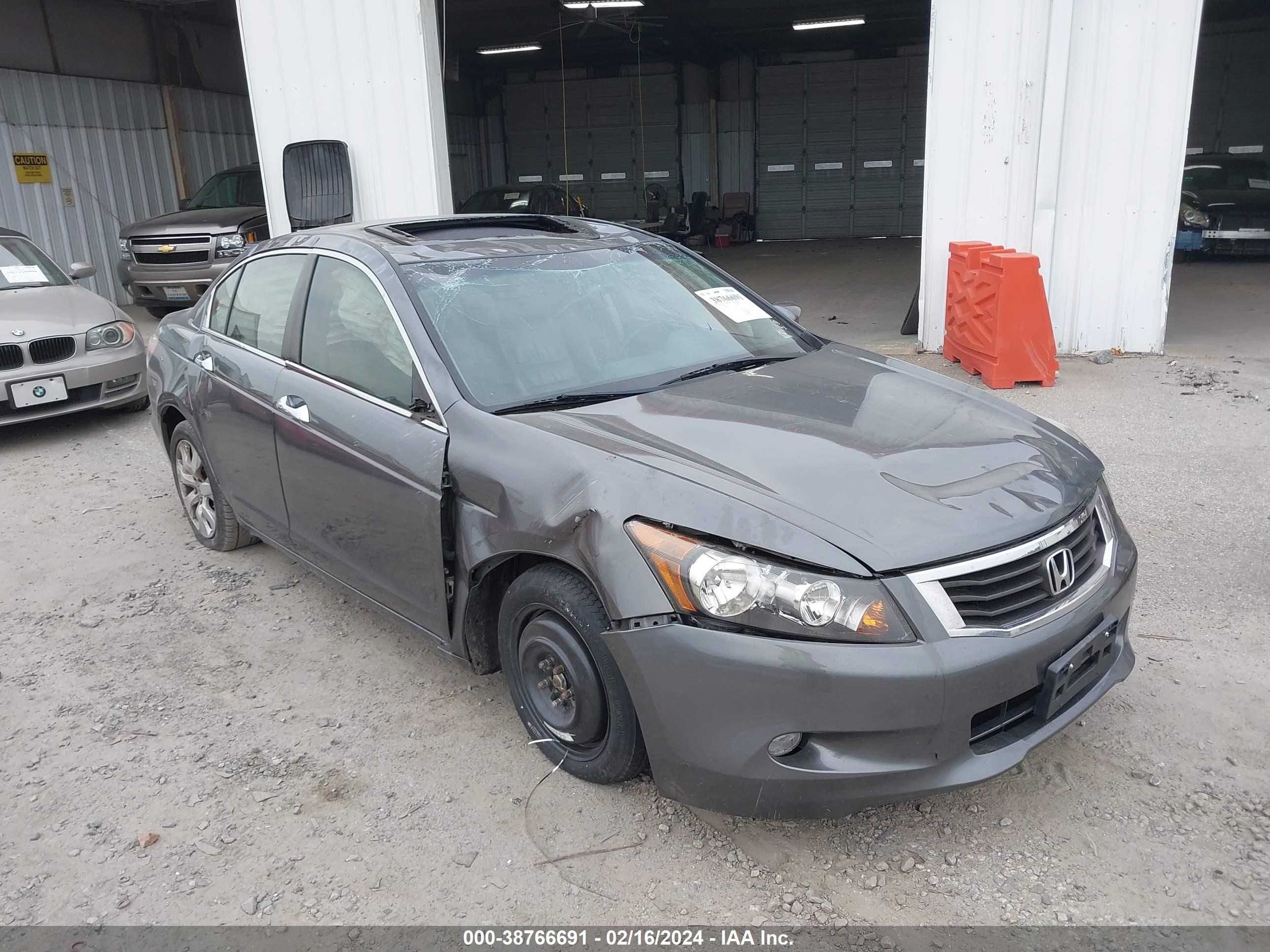 HONDA ACCORD 2010 1hgcp3f88aa010540