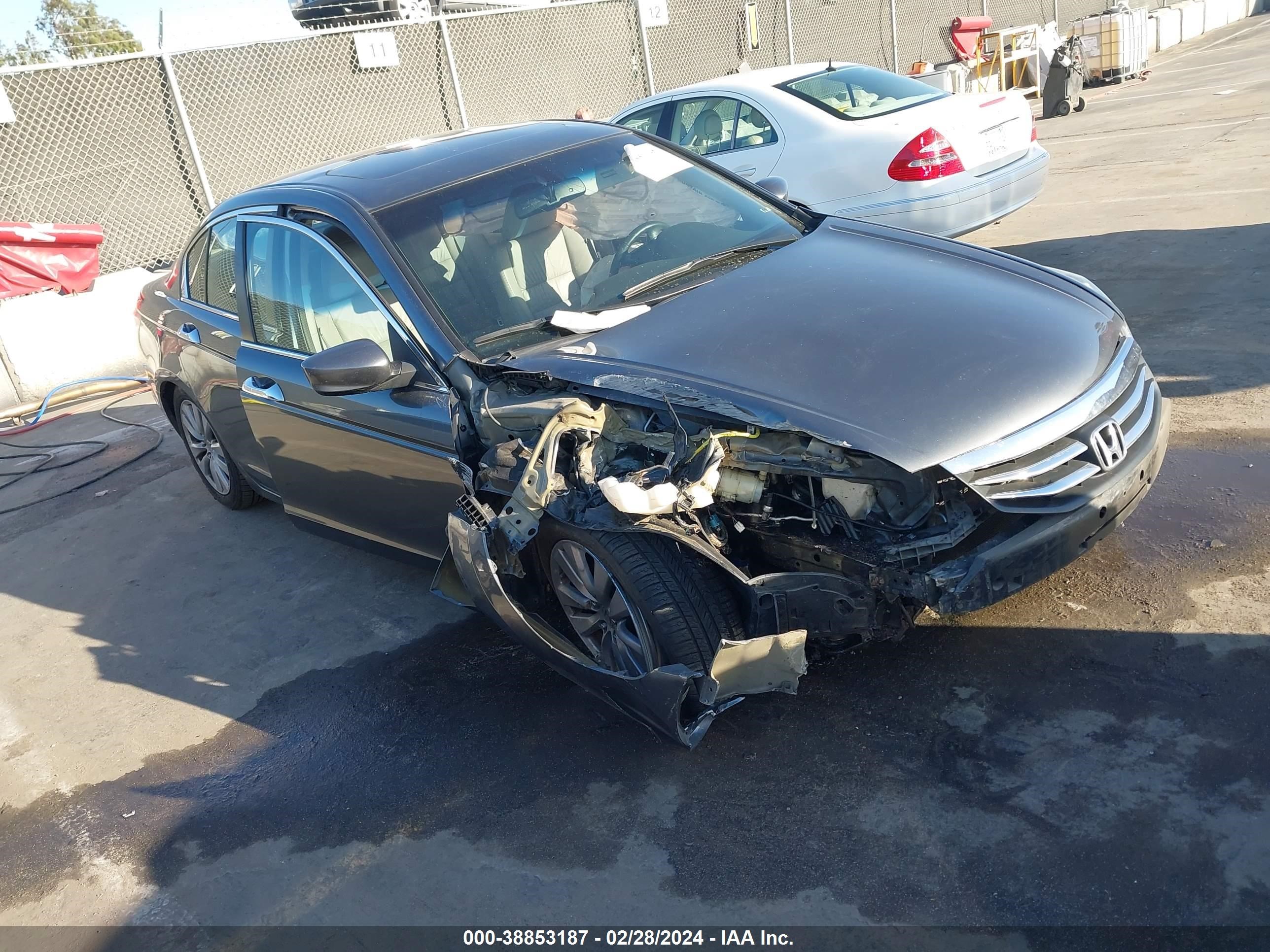 HONDA ACCORD 2011 1hgcp3f89ba017773